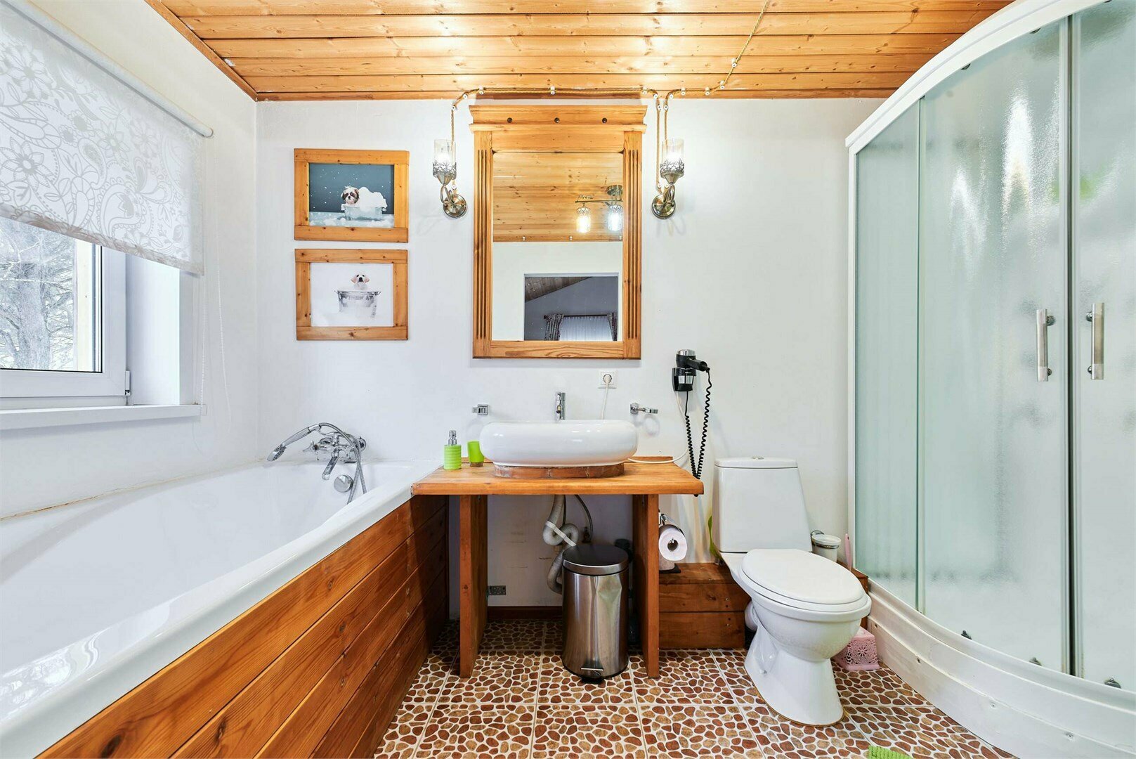 Апартаменты на 2-х гостей с камином и ванной