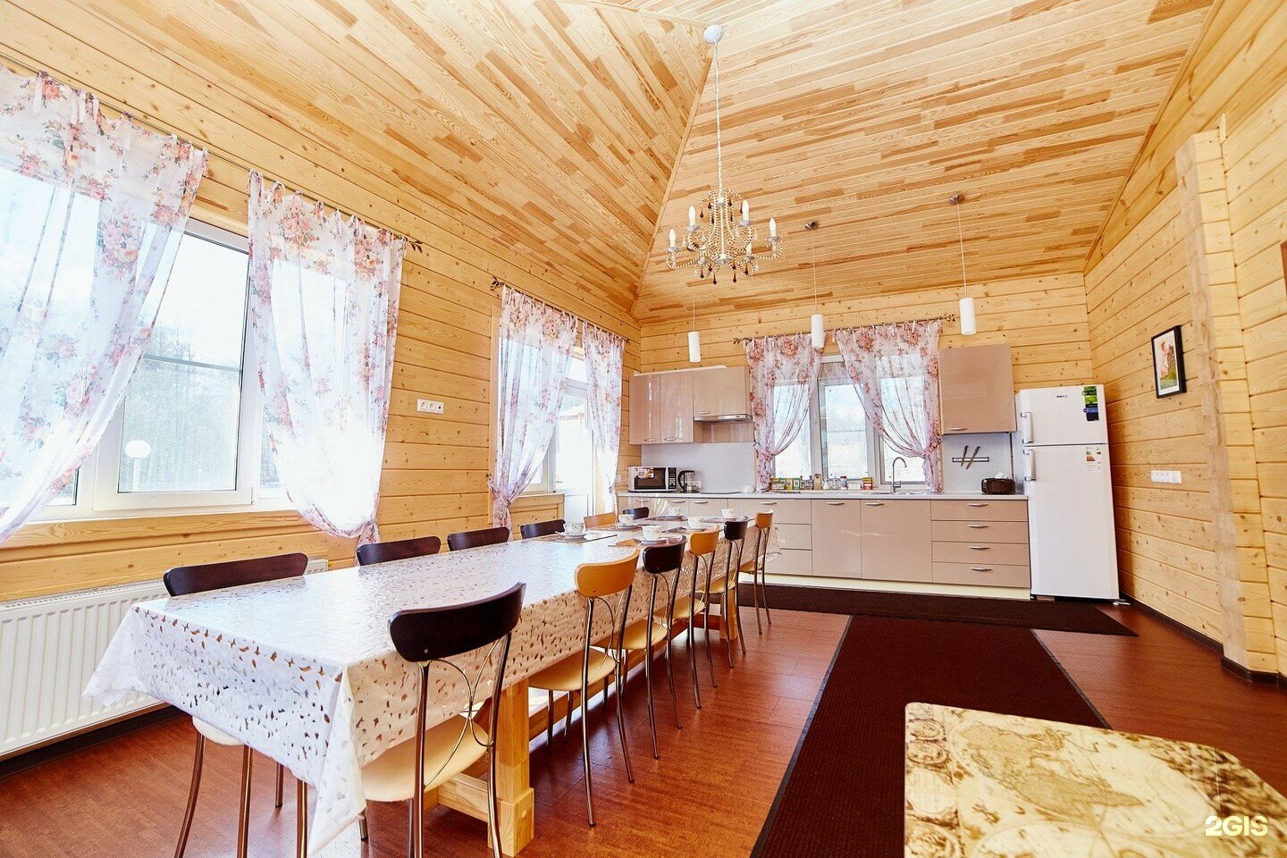 Двухэтажный коттедж