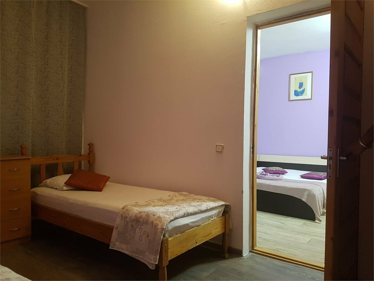 Семейный номер с видом на сад