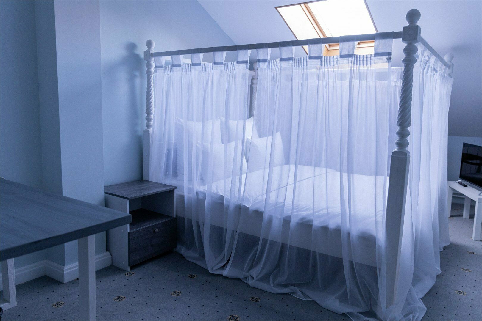 Арт-Комфорт с одной двуспальной кроватью