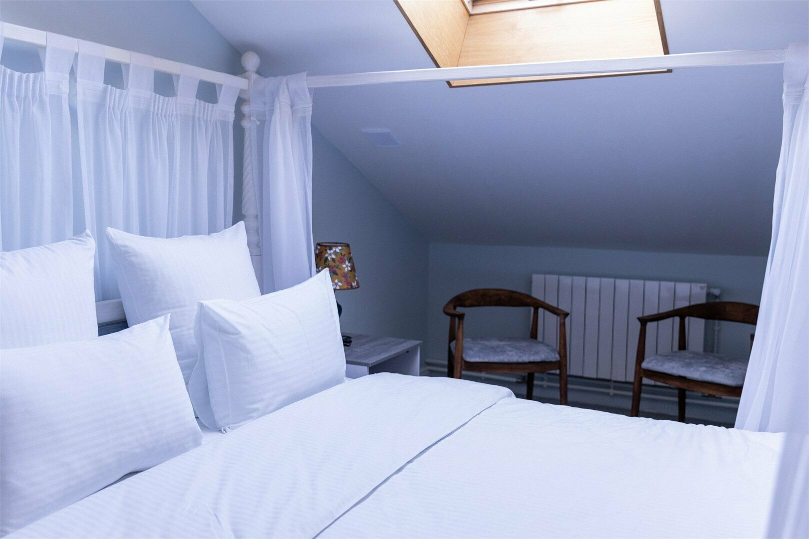 Арт-Комфорт с одной двуспальной кроватью