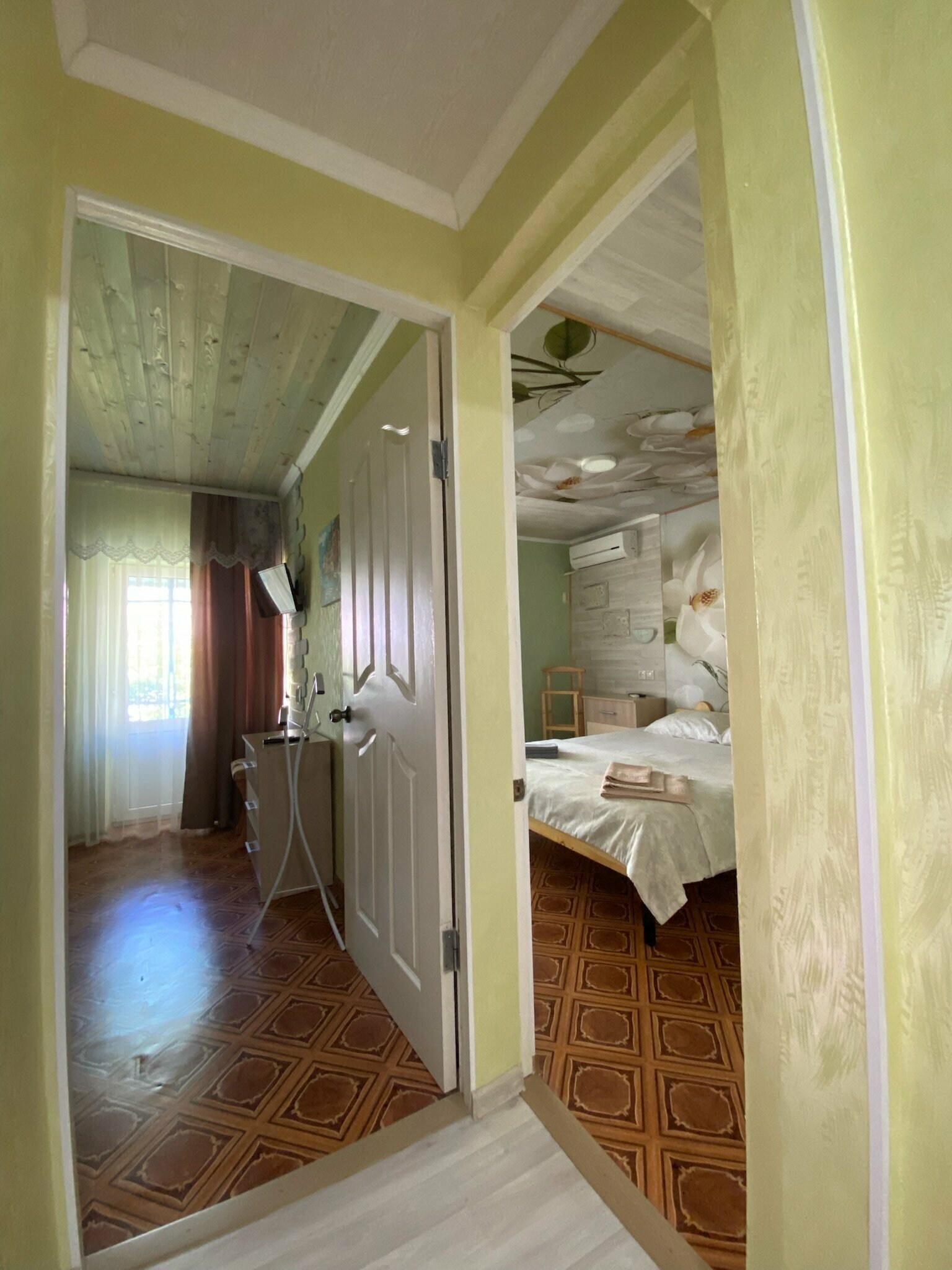 Четырехместный номер с балконом