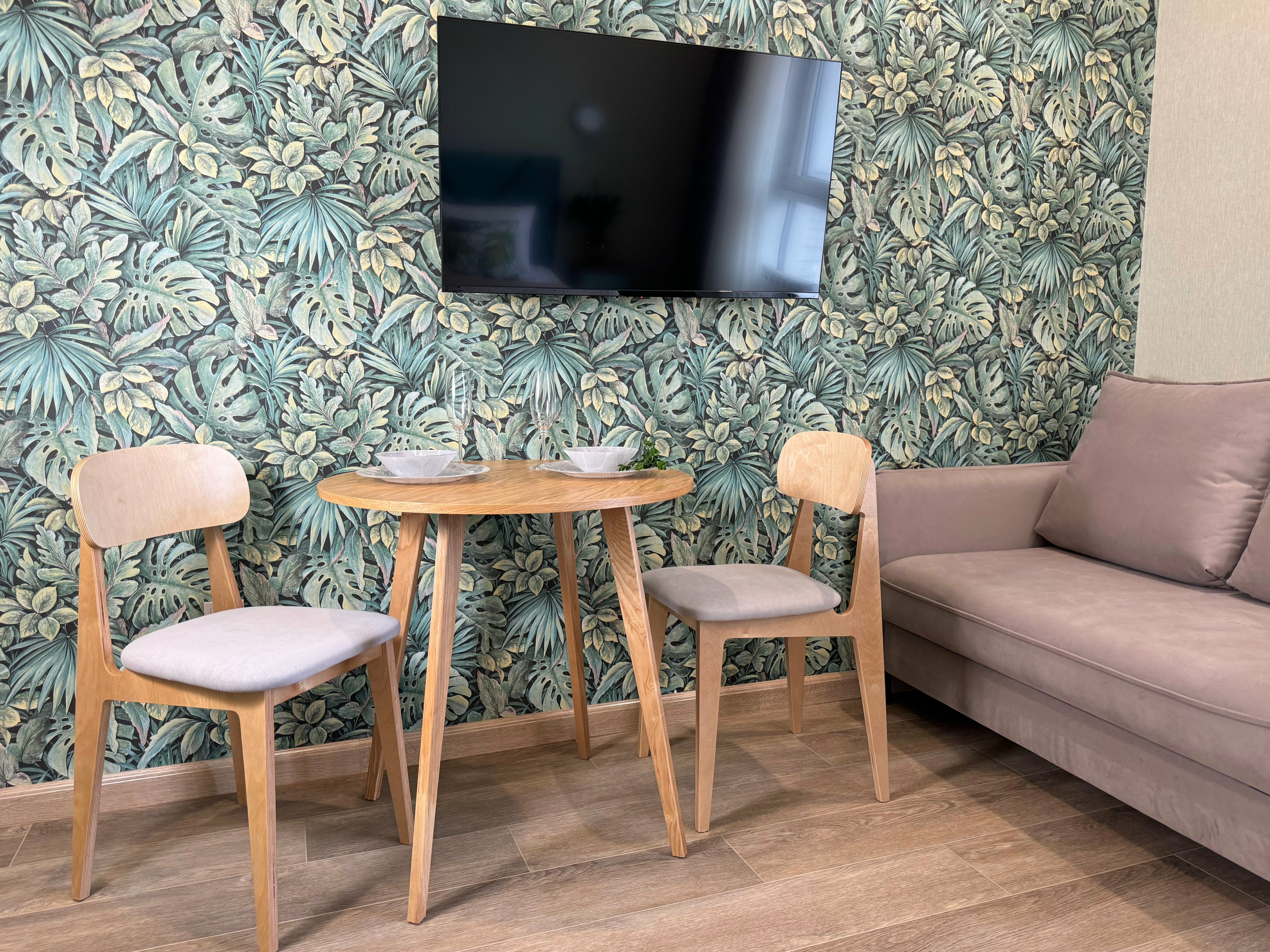 Студия для троих с балконом на 14 этаже (О232)