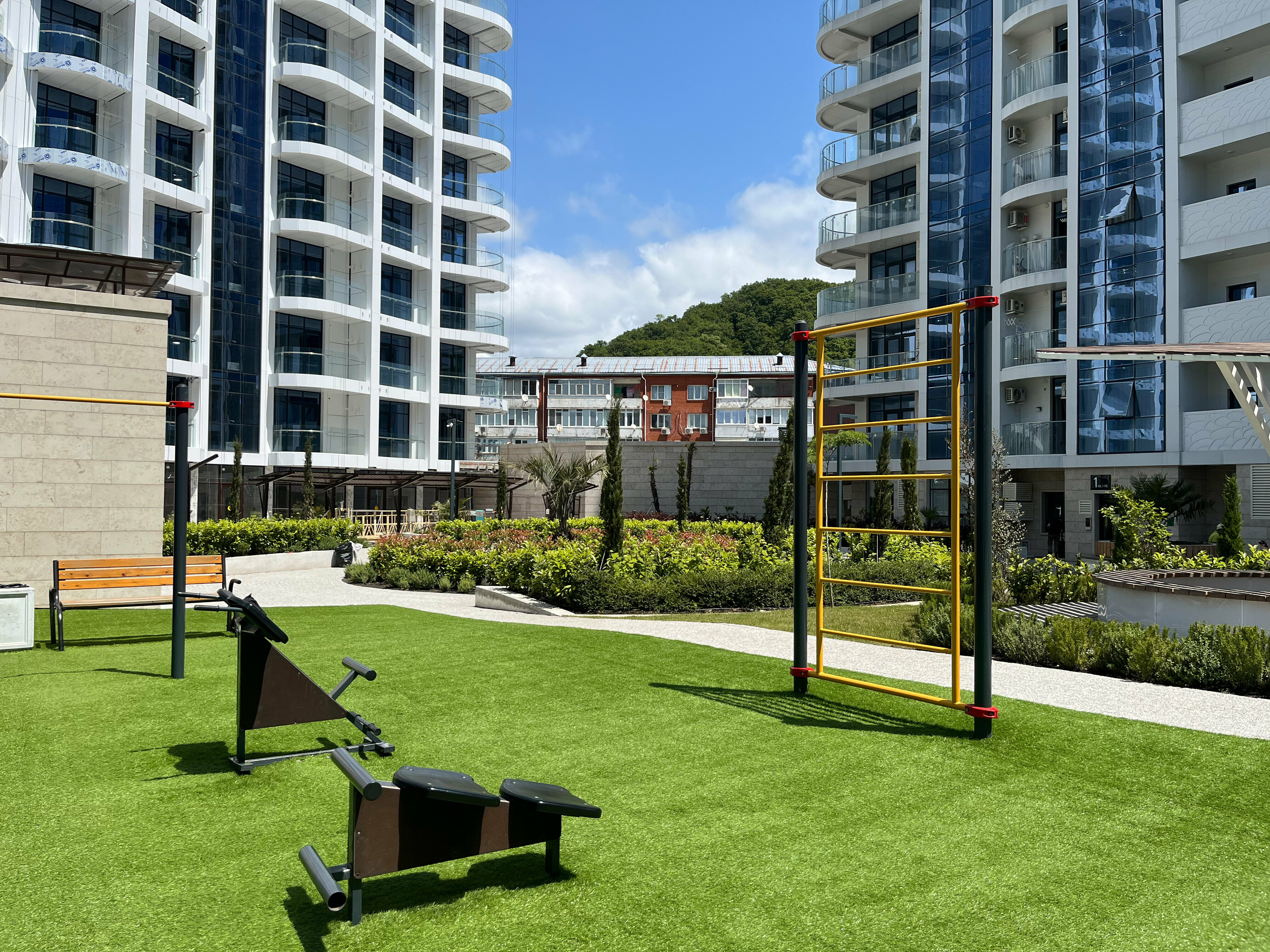 Студия для четверых с балконом на 14 этаже (О235)