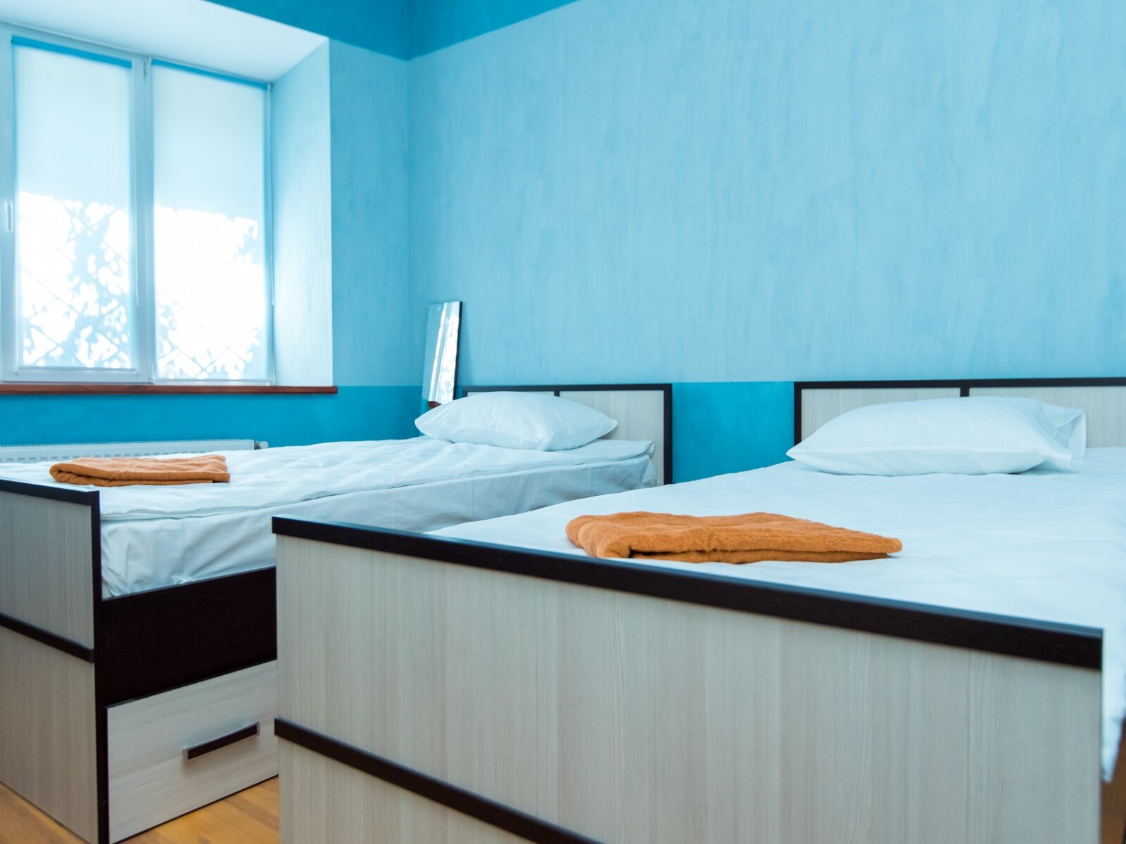 Двухместный номер эконом-класса с 2 отдельными кроватями