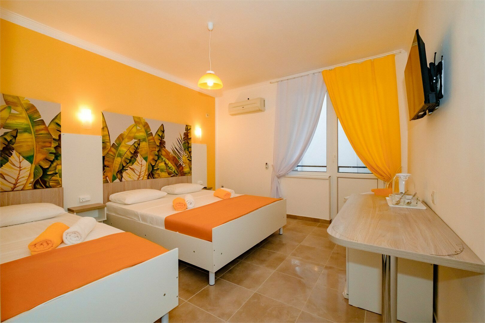 3-х местный номер с балконом и видом на море