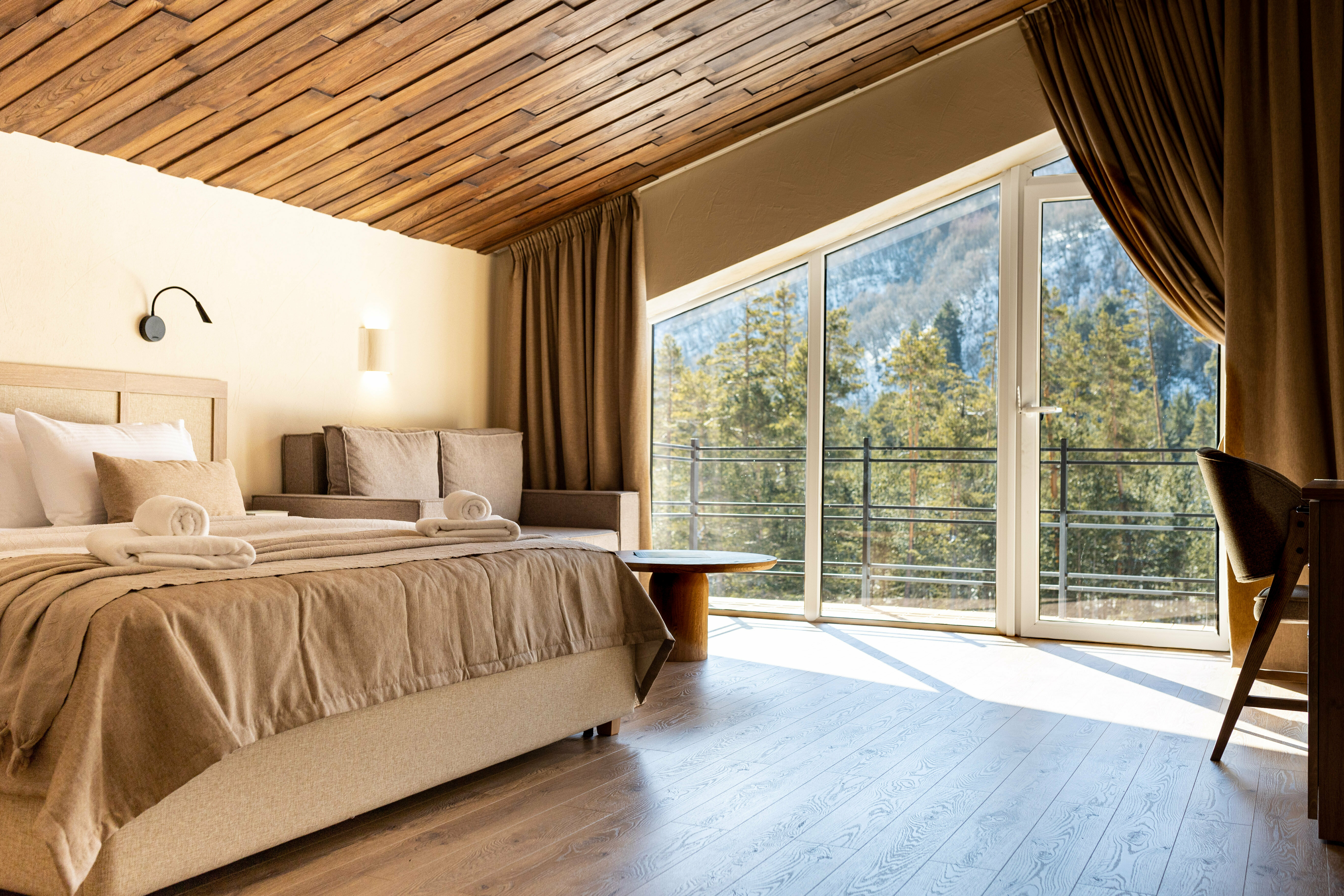 Люкс с балконом