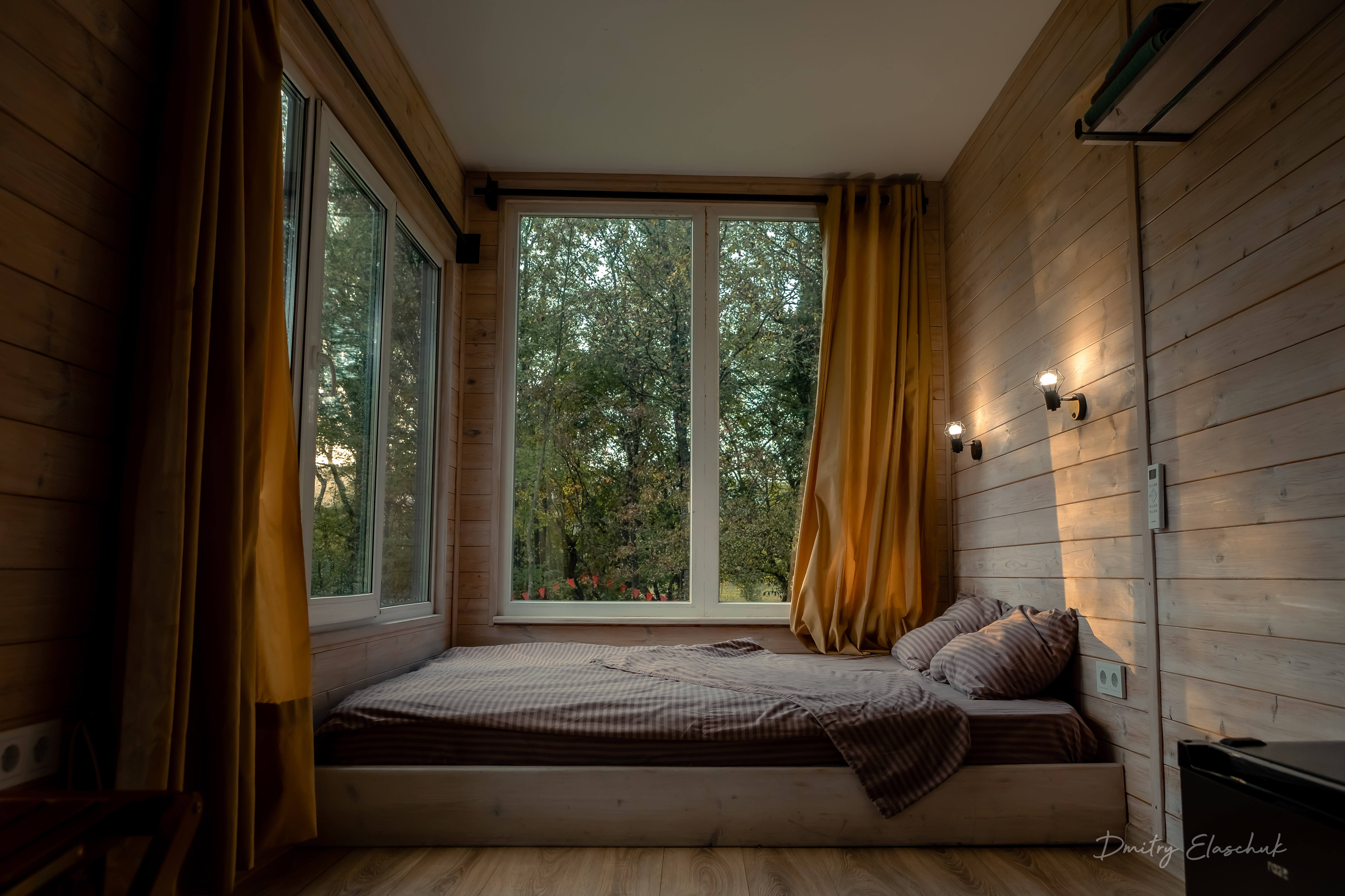 Коттедж с видом на лес