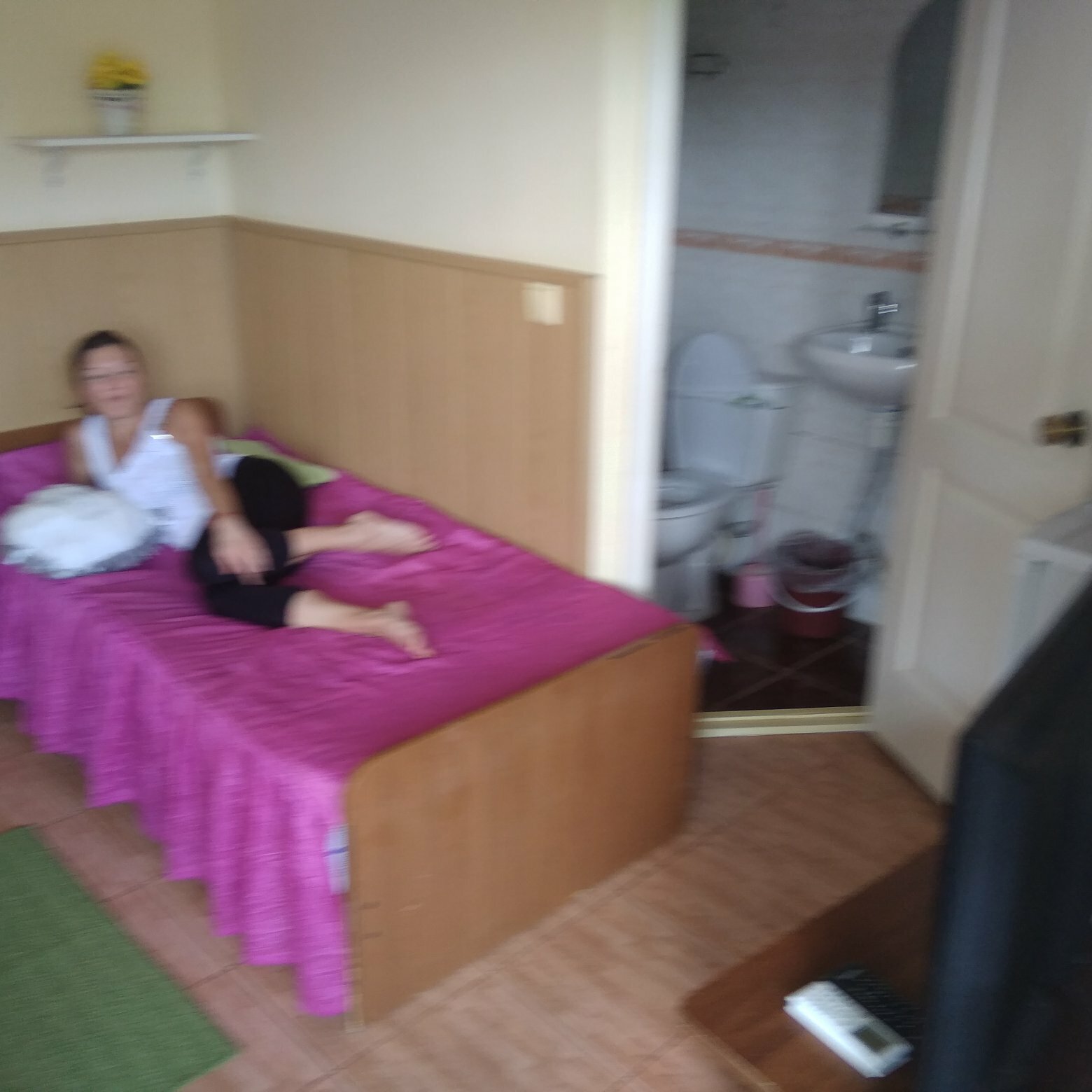 Двухместный номер эконом-класса с 2 отдельными кроватями