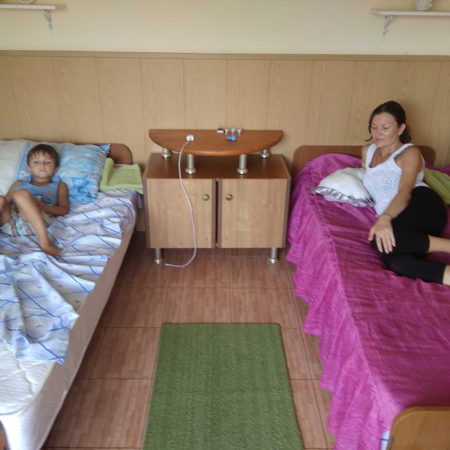 Двухместный номер эконом-класса с 2 отдельными кроватями