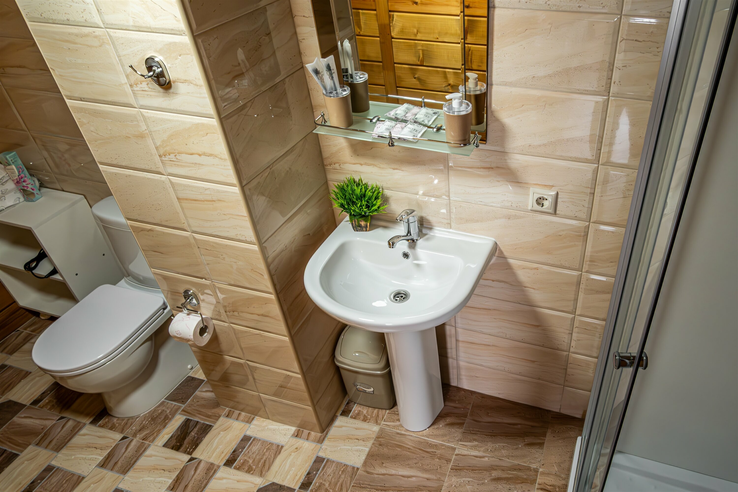 Небольшой двухместный номер с 1 кроватью