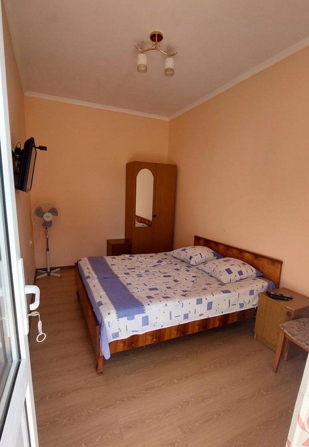 Двухместный номер эконом-класса с 1 кроватью