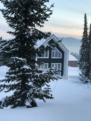 Шале с 2 спальнями в Sky. gesh