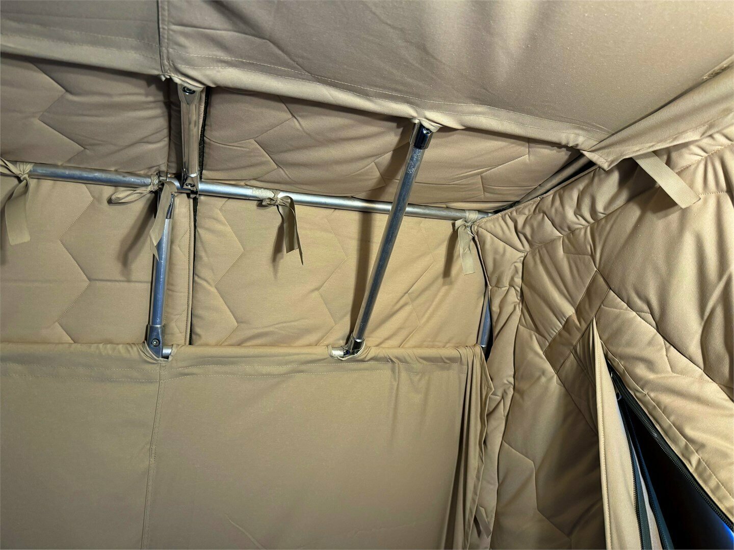 Релакс-шатёр с банным чаном на террасе