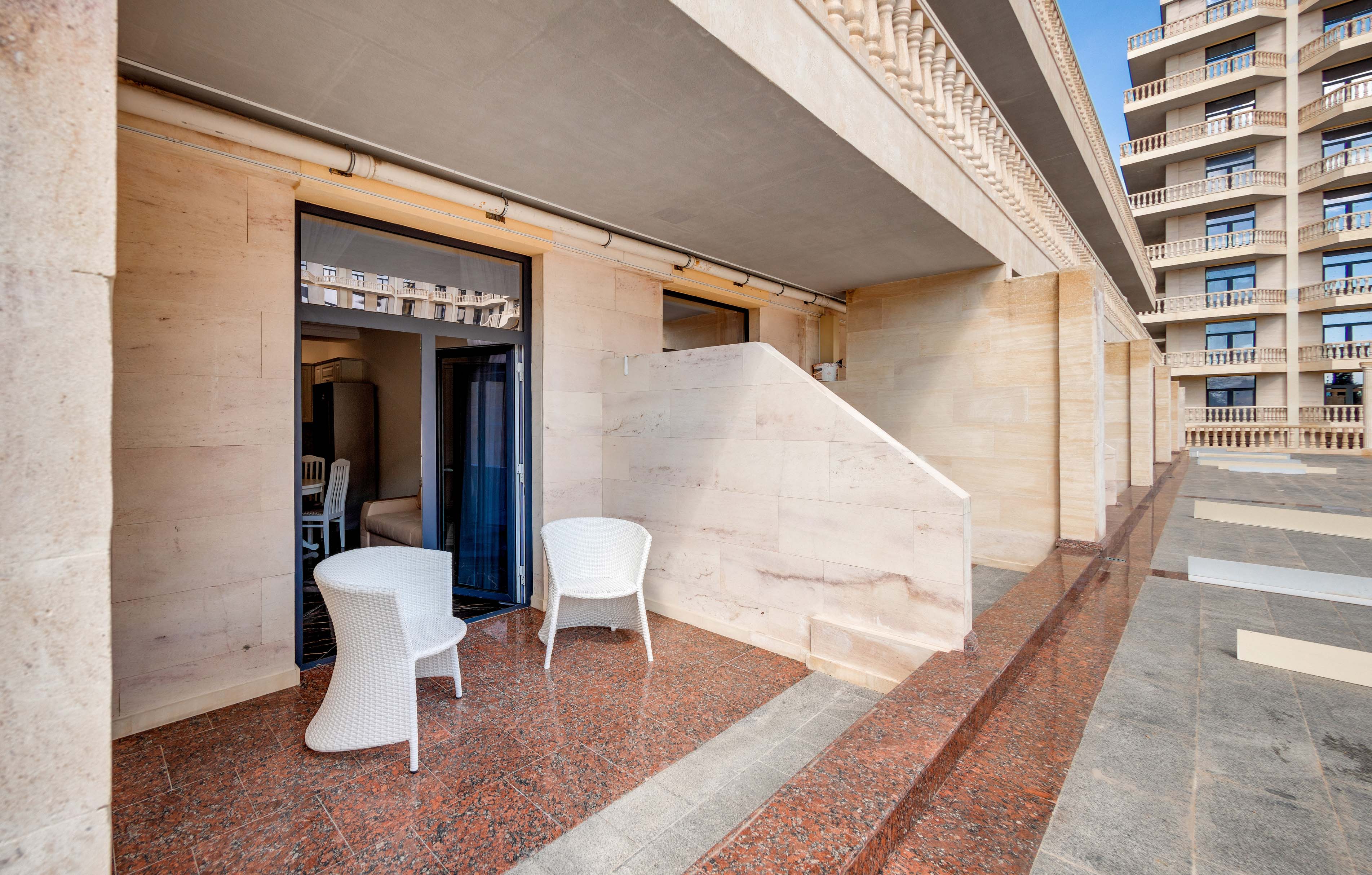 Апартаменты со спальней и кухней