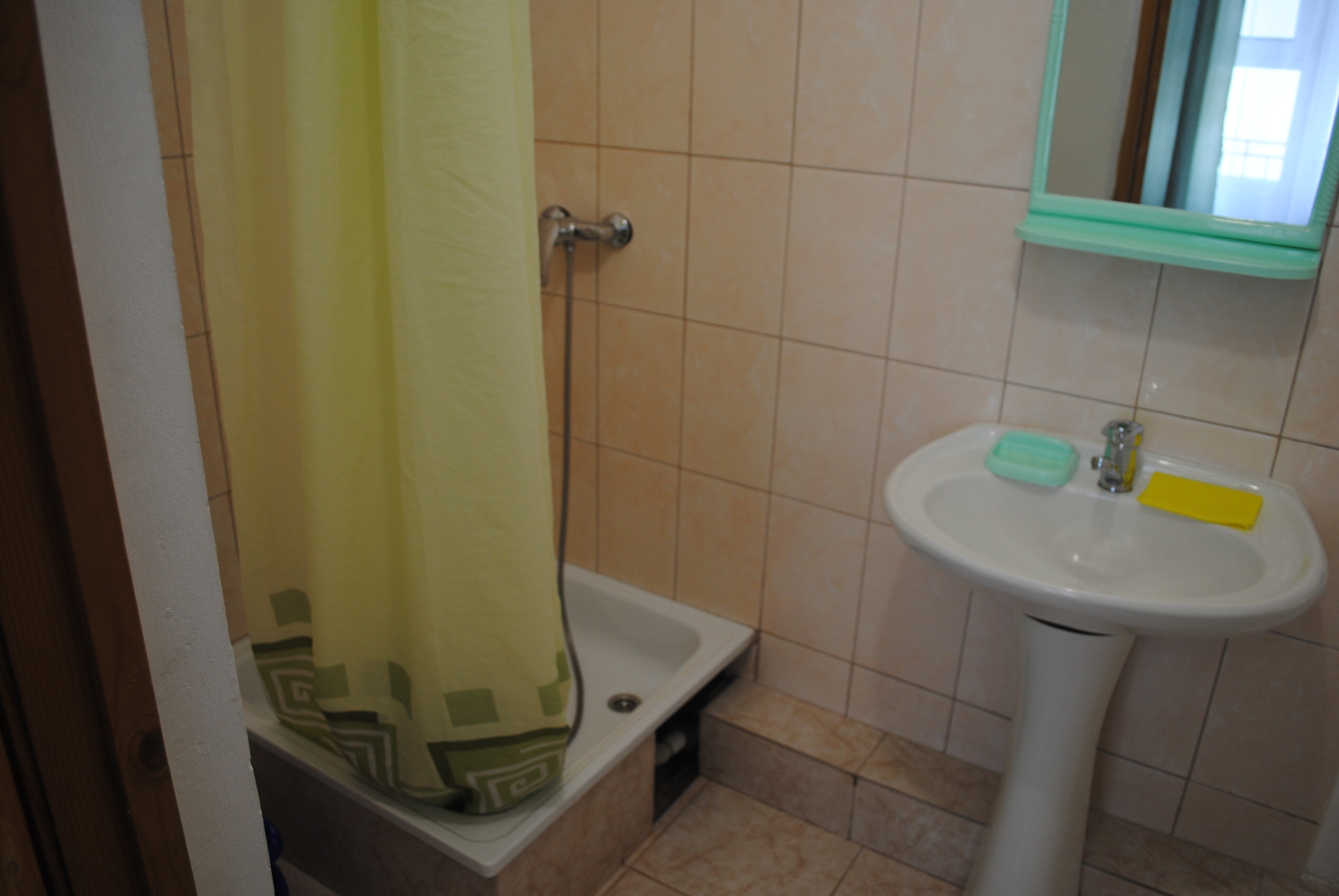 Небольшой двухместный номер с 1 кроватью или 2 отдельными кроватями