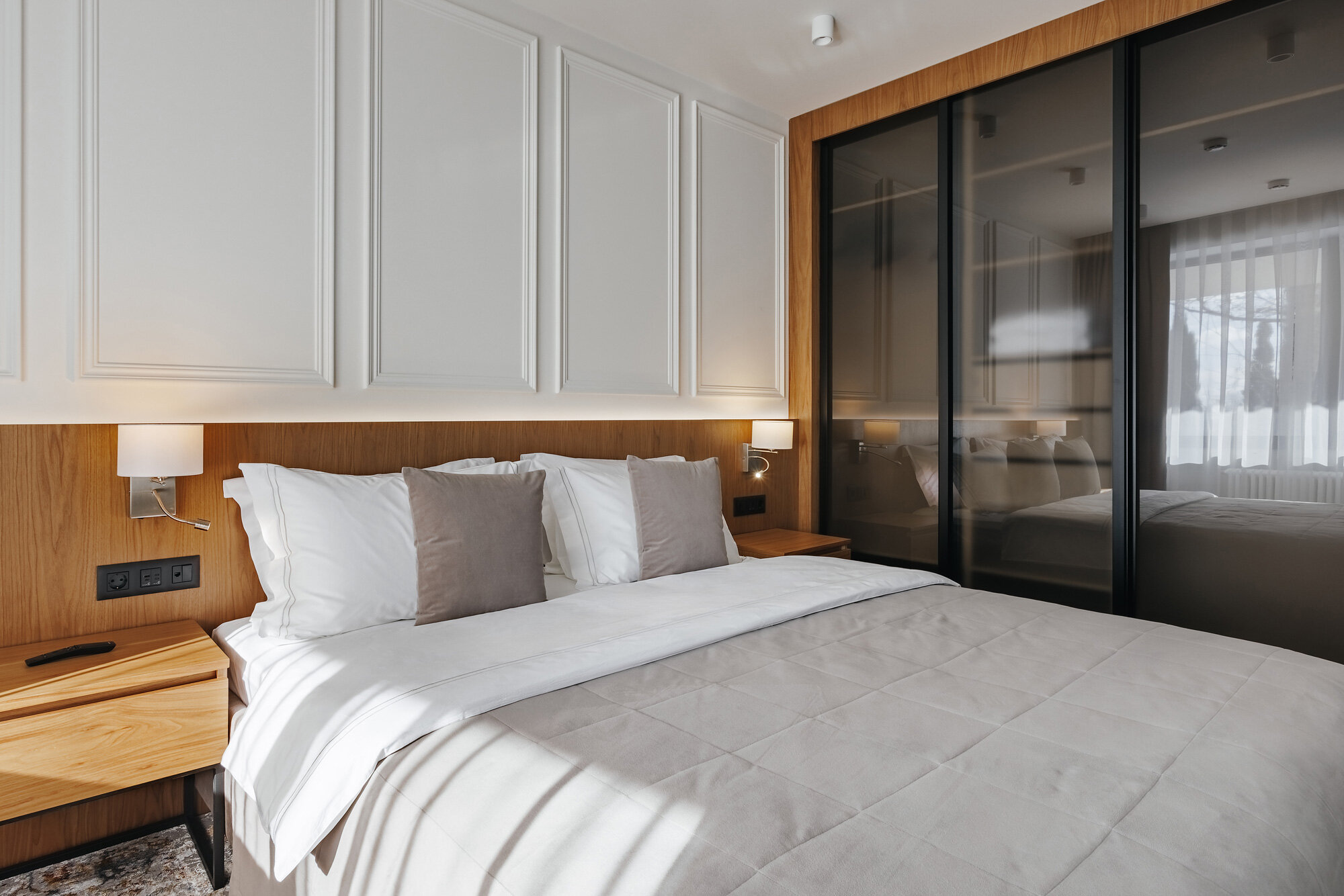 Панорамный двухкомнатный люкс