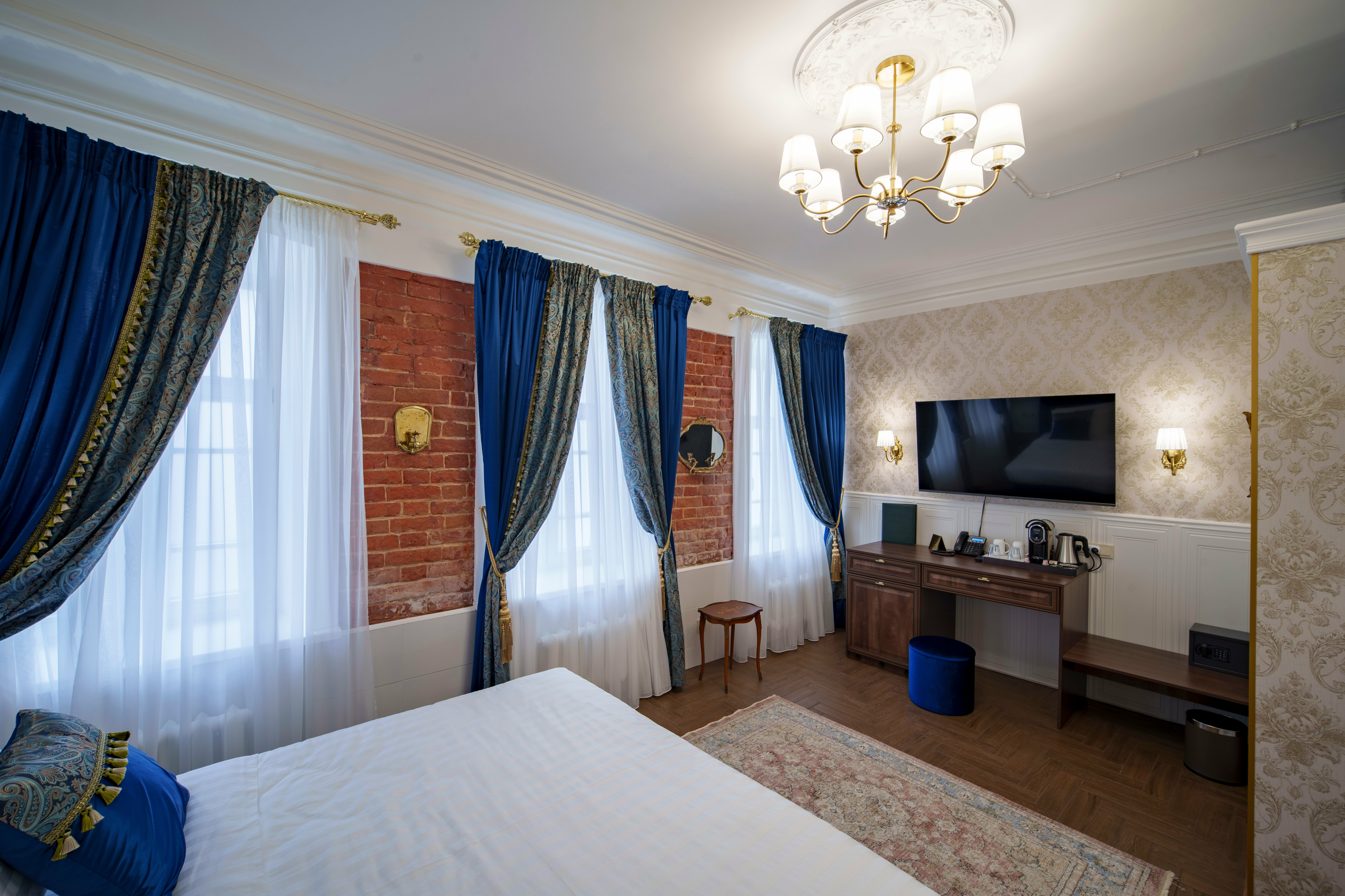 Комната купца Бугрова (Делюкс)