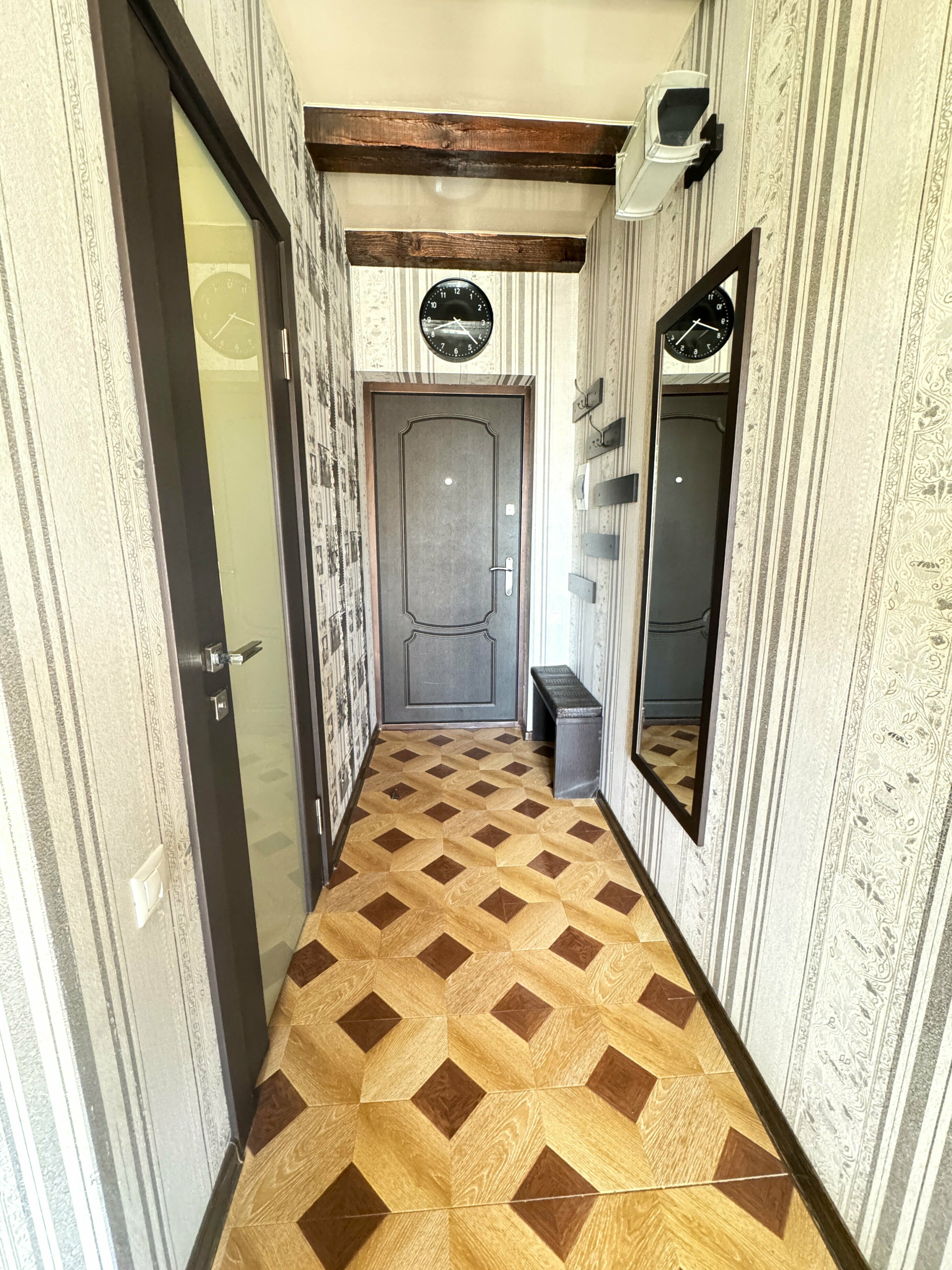 Семейный комфорт 2+2 с балконом и диваном