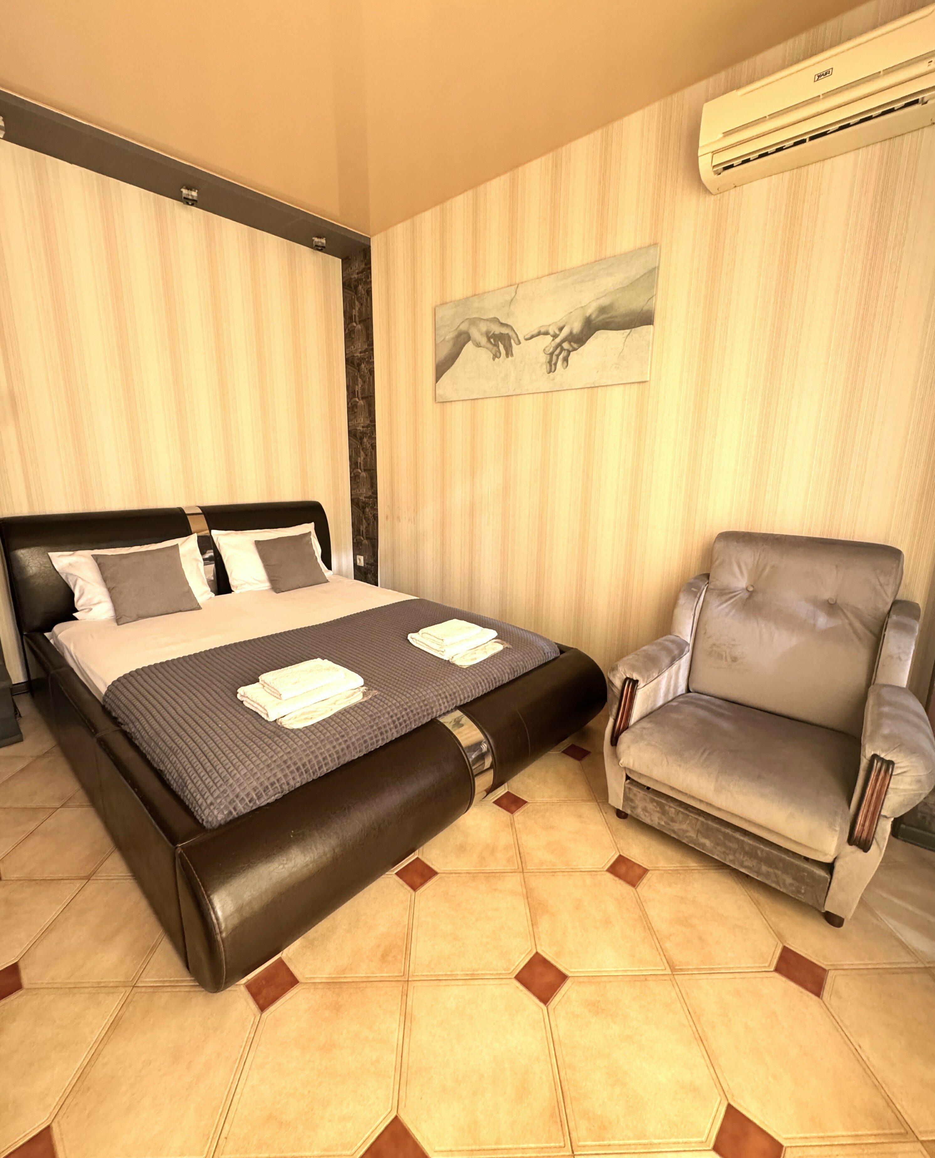 Двухместный номер комфорт с балконом, с доп местом