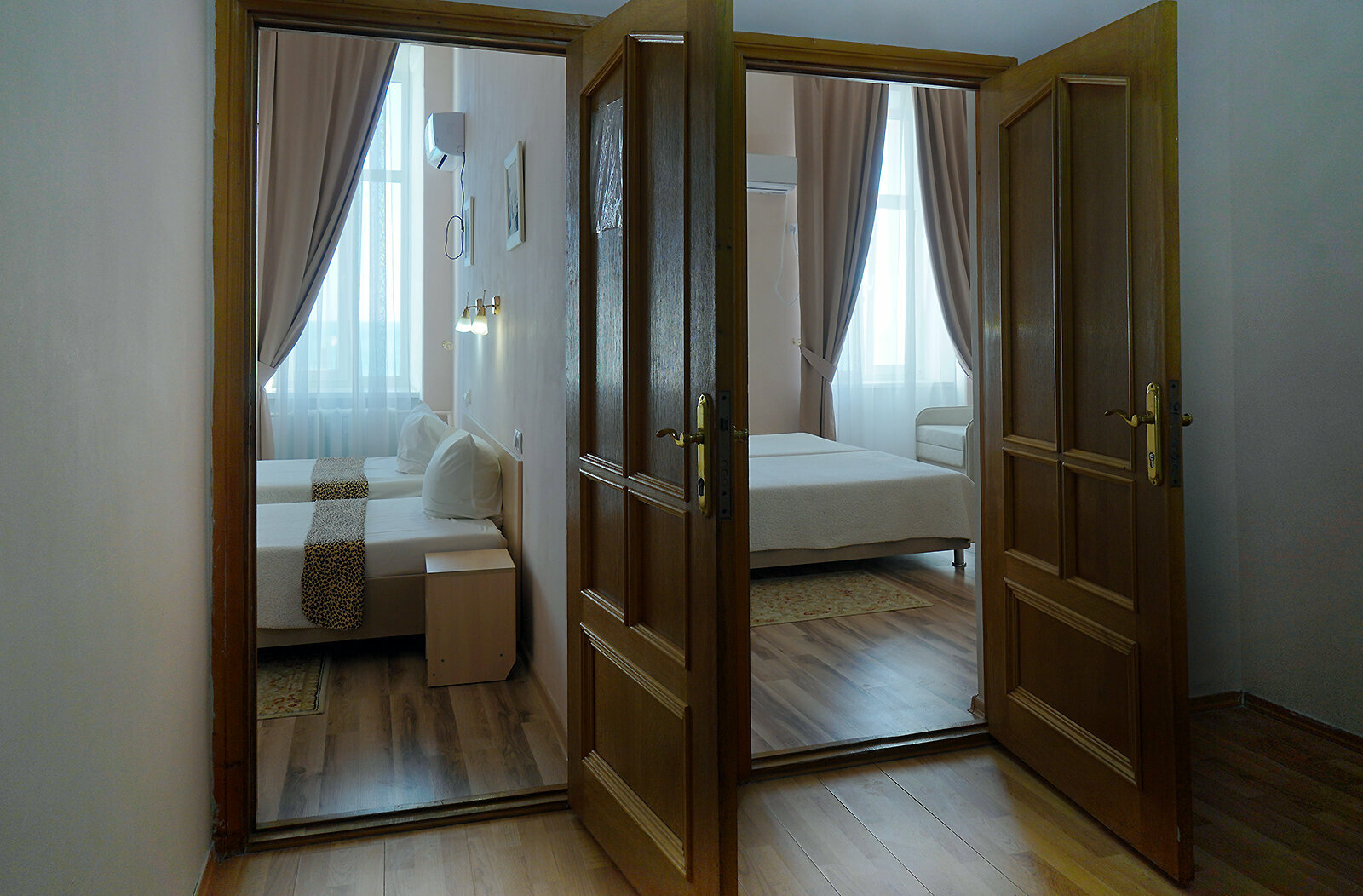 Улучшенный двухместный номер с 2 отдельными кроватями, вид на море