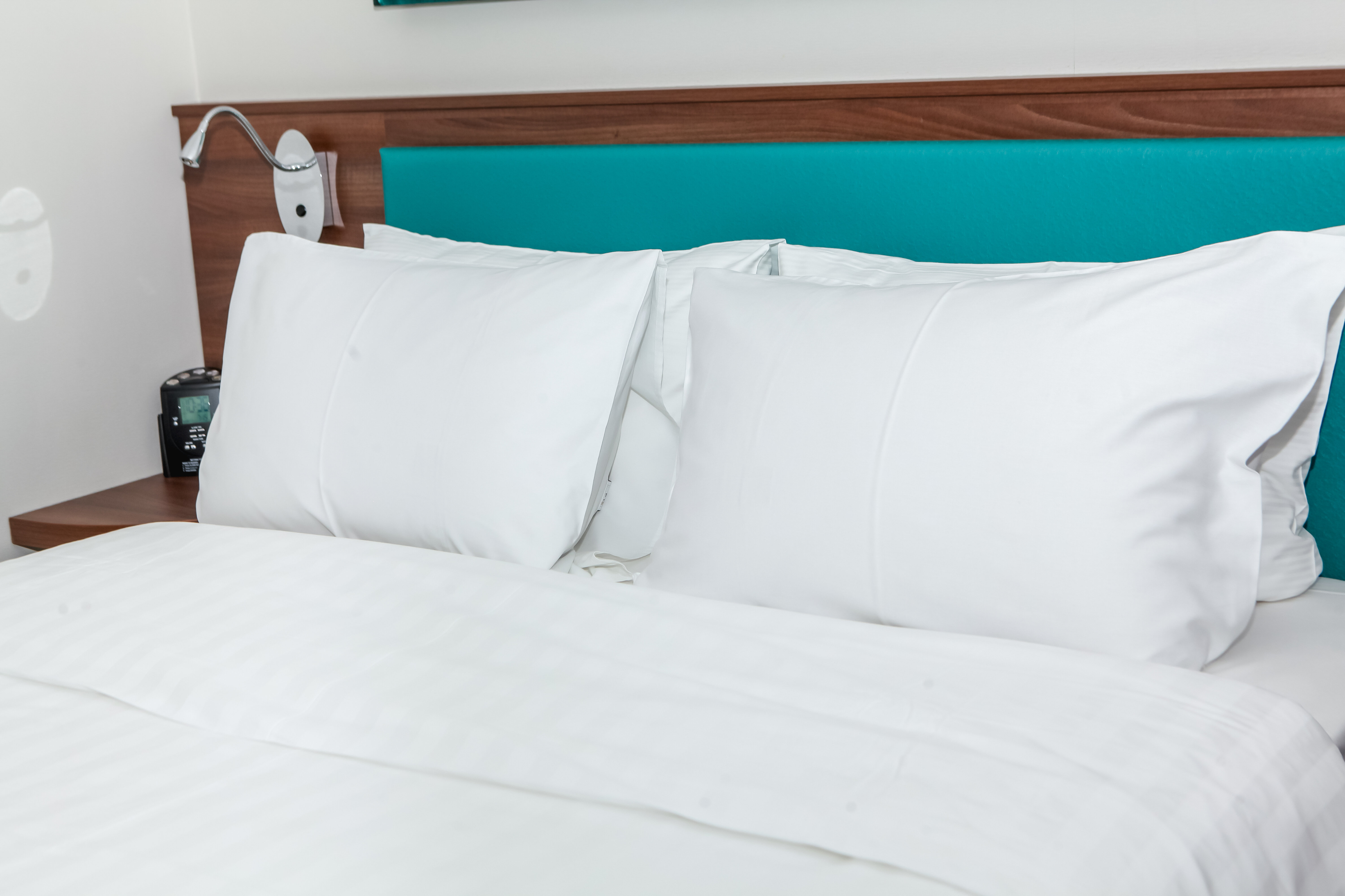 Номер с кроватью размера «queen-size»