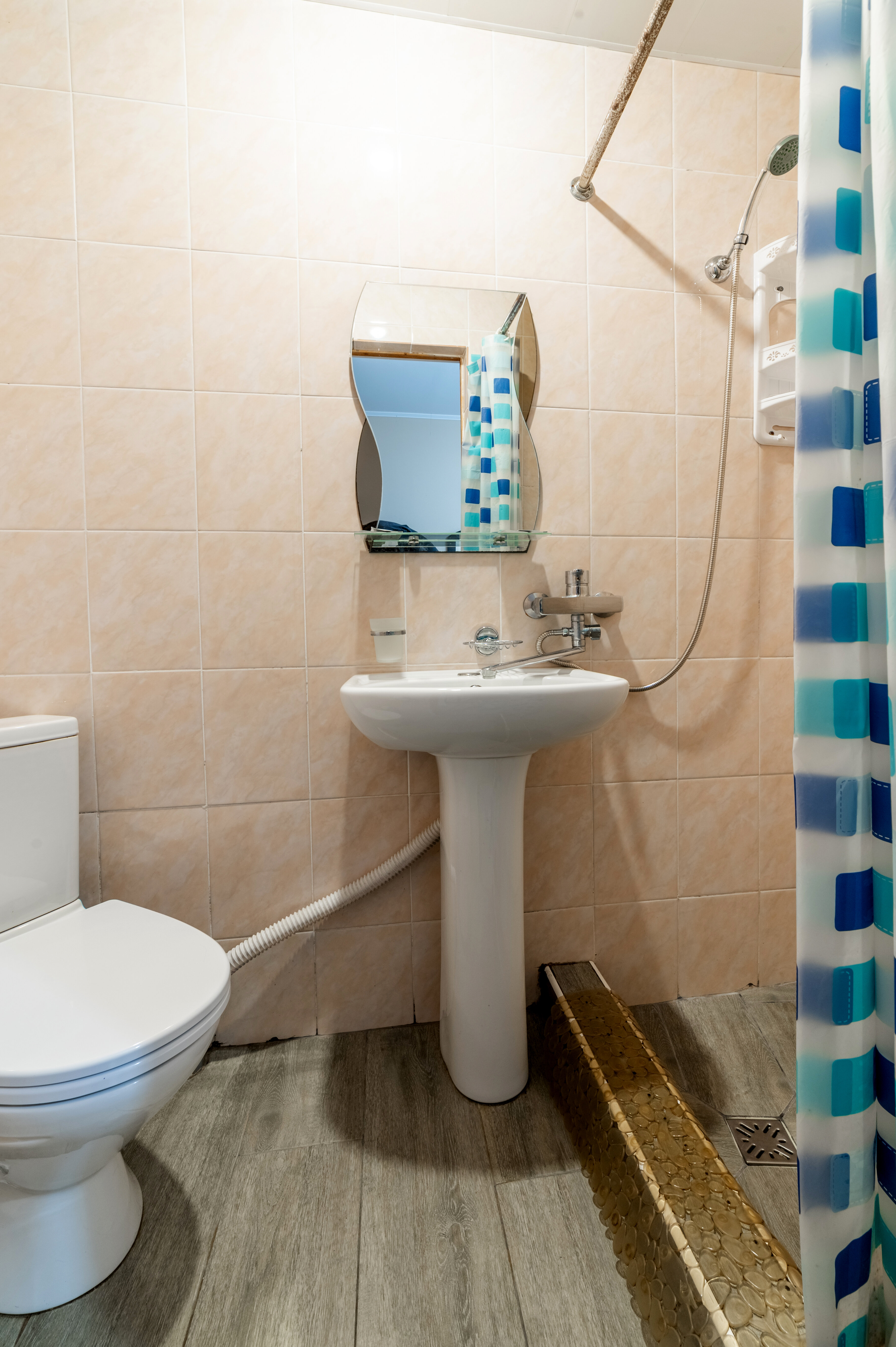 2.5 Трехместный номер категории "Стандарт"