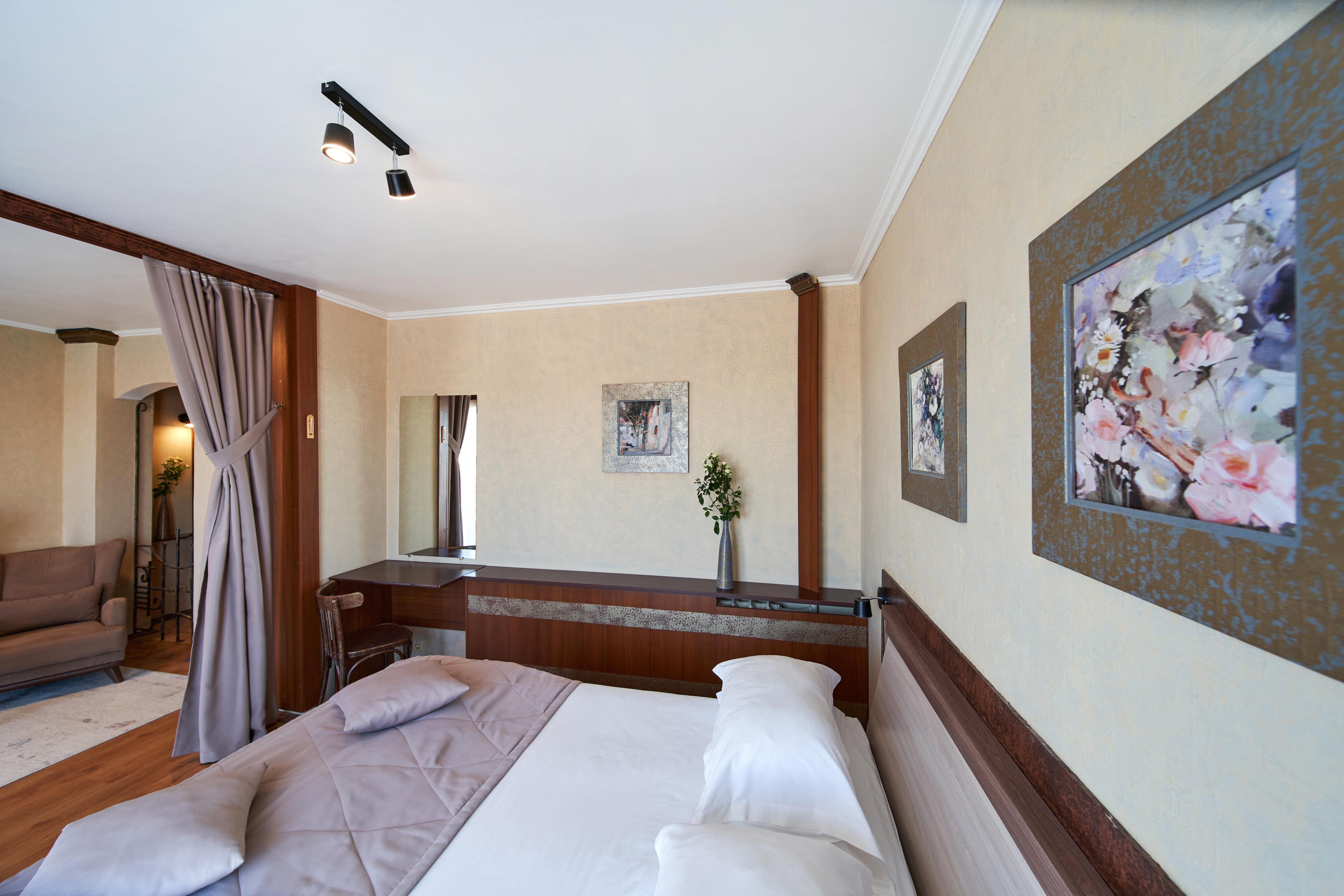 Люкс Студия