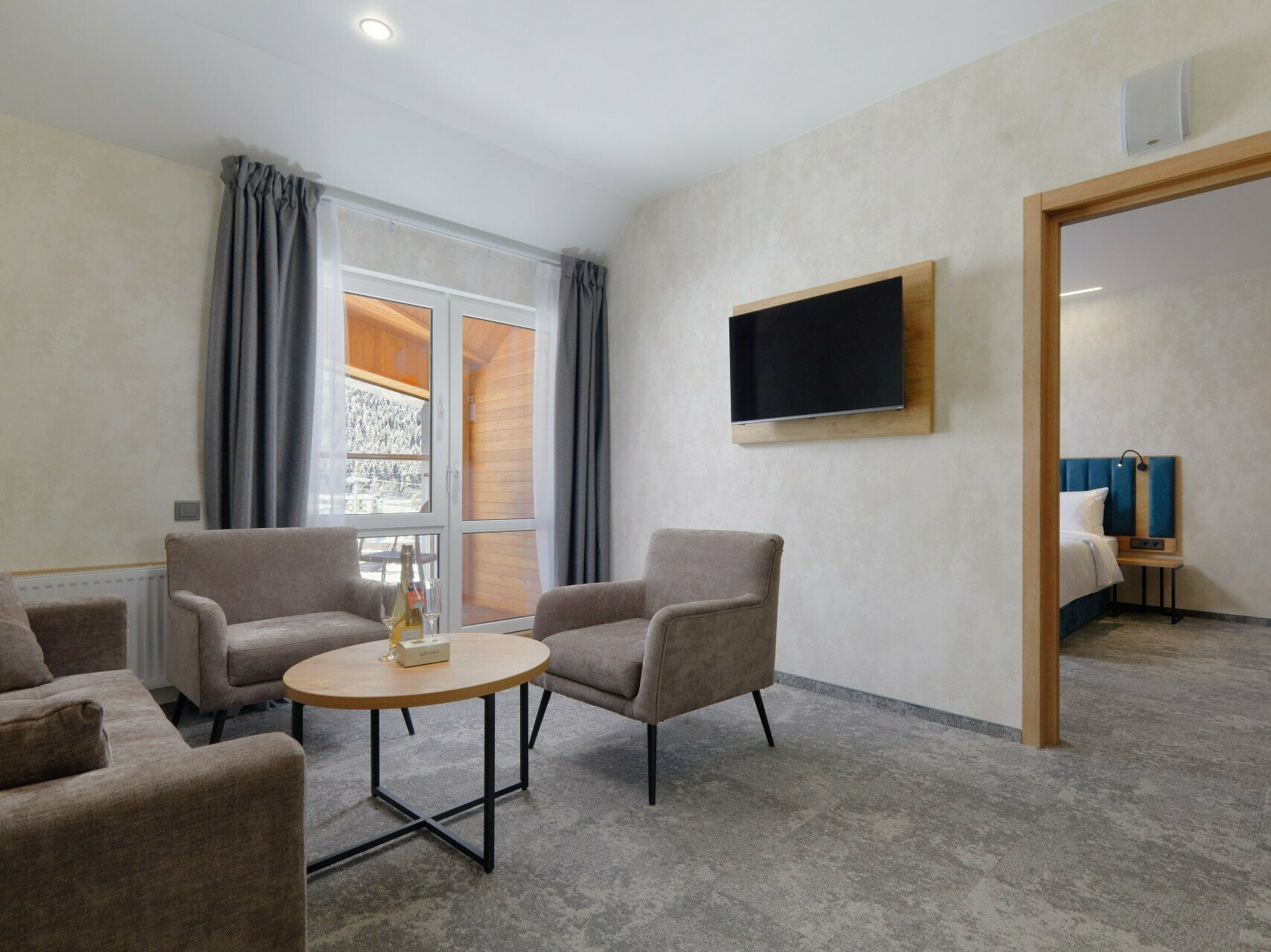 Family suite 4-местный 3-комнатный с балконом