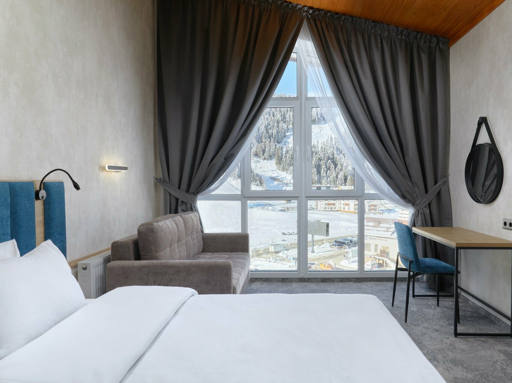 Family suite 4-местный 3-комнатный с балконом