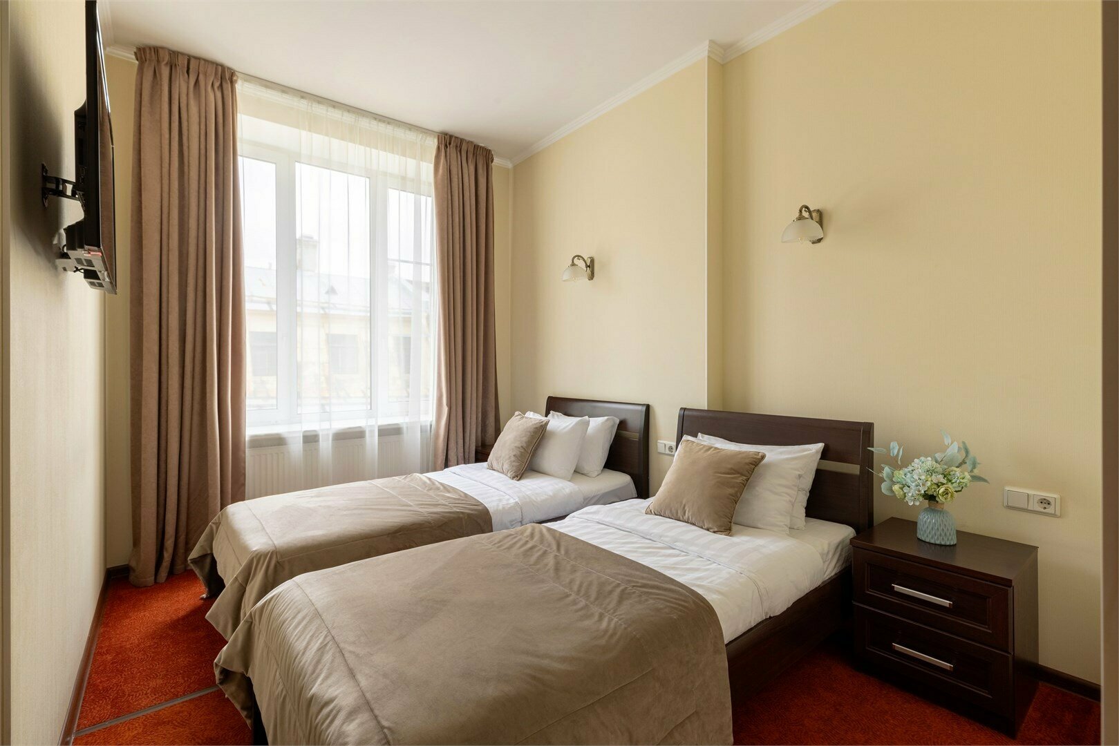 Стандартный номер с 2 раздельными кроватями и видом во внутренний дворик (кондиционер)