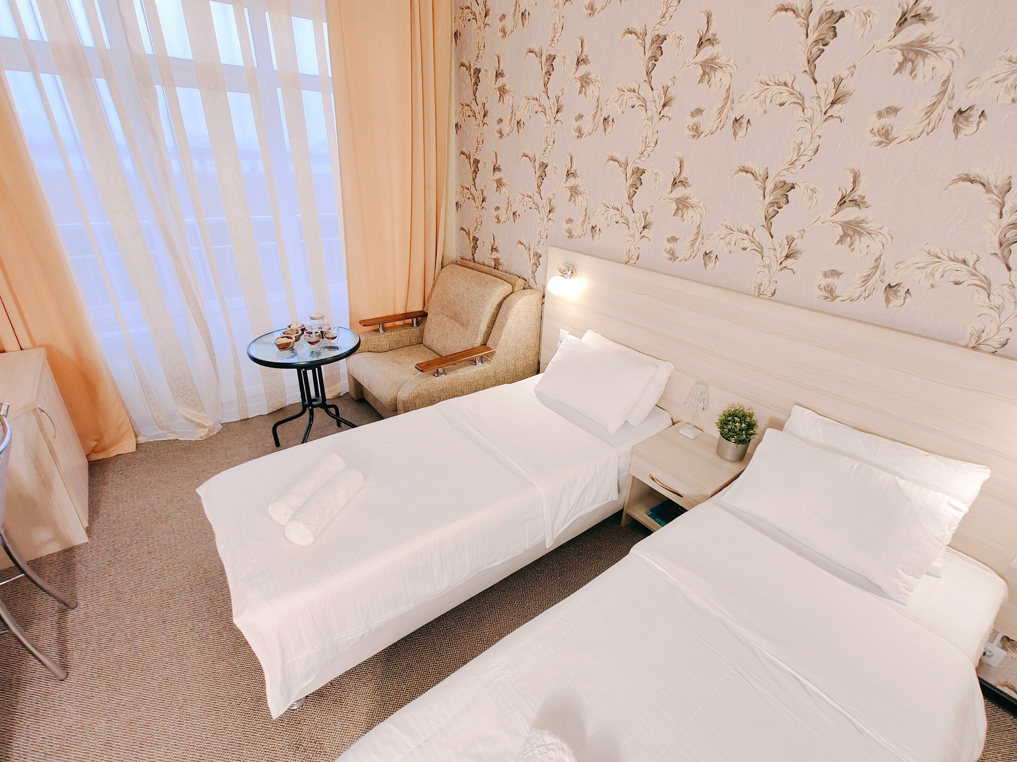 3х местный комфорт с боковым видом на море