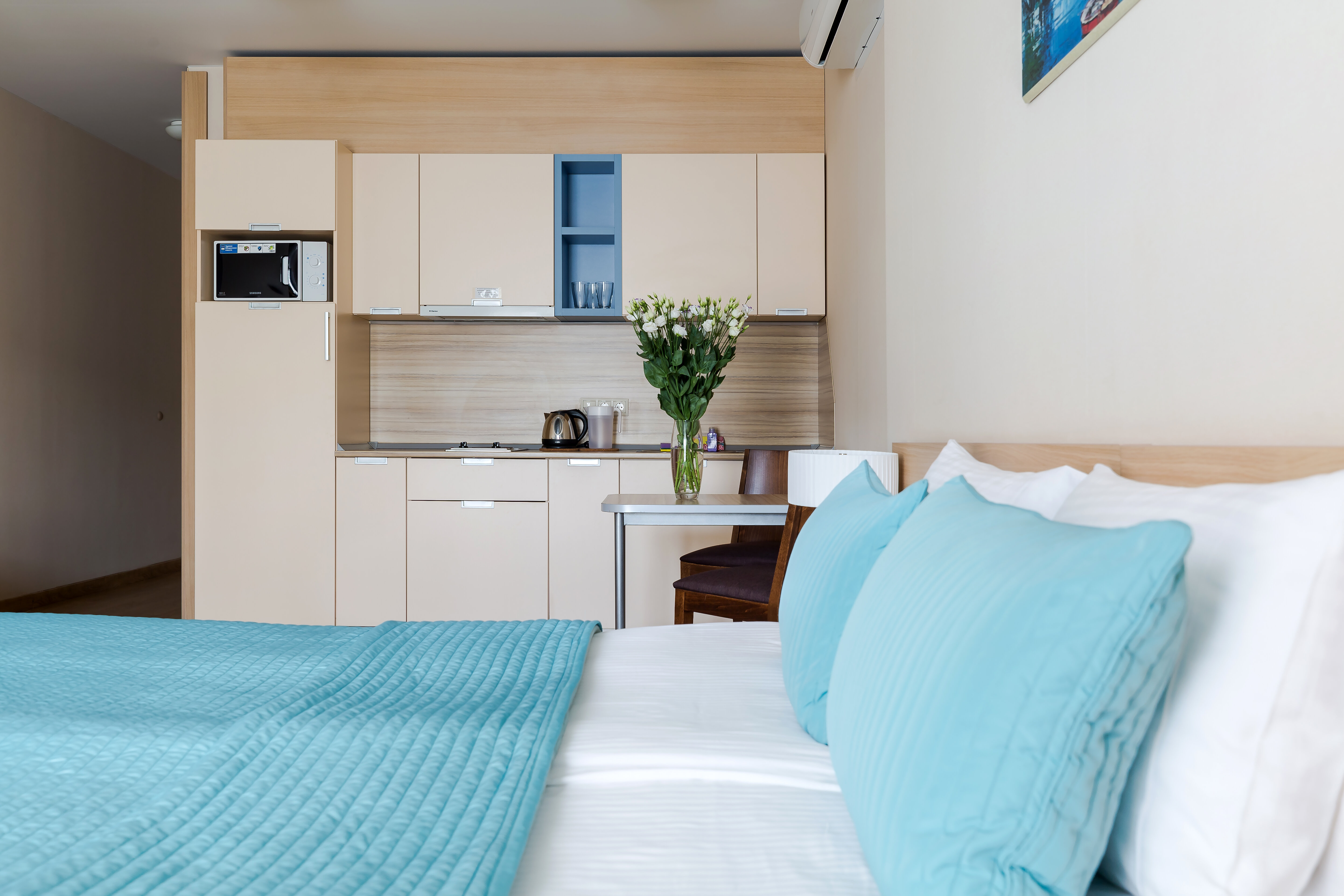 БИЗНЕС СТАНДАРТ С ДВУСПАЛЬНОЙ КРОВАТЬЮ