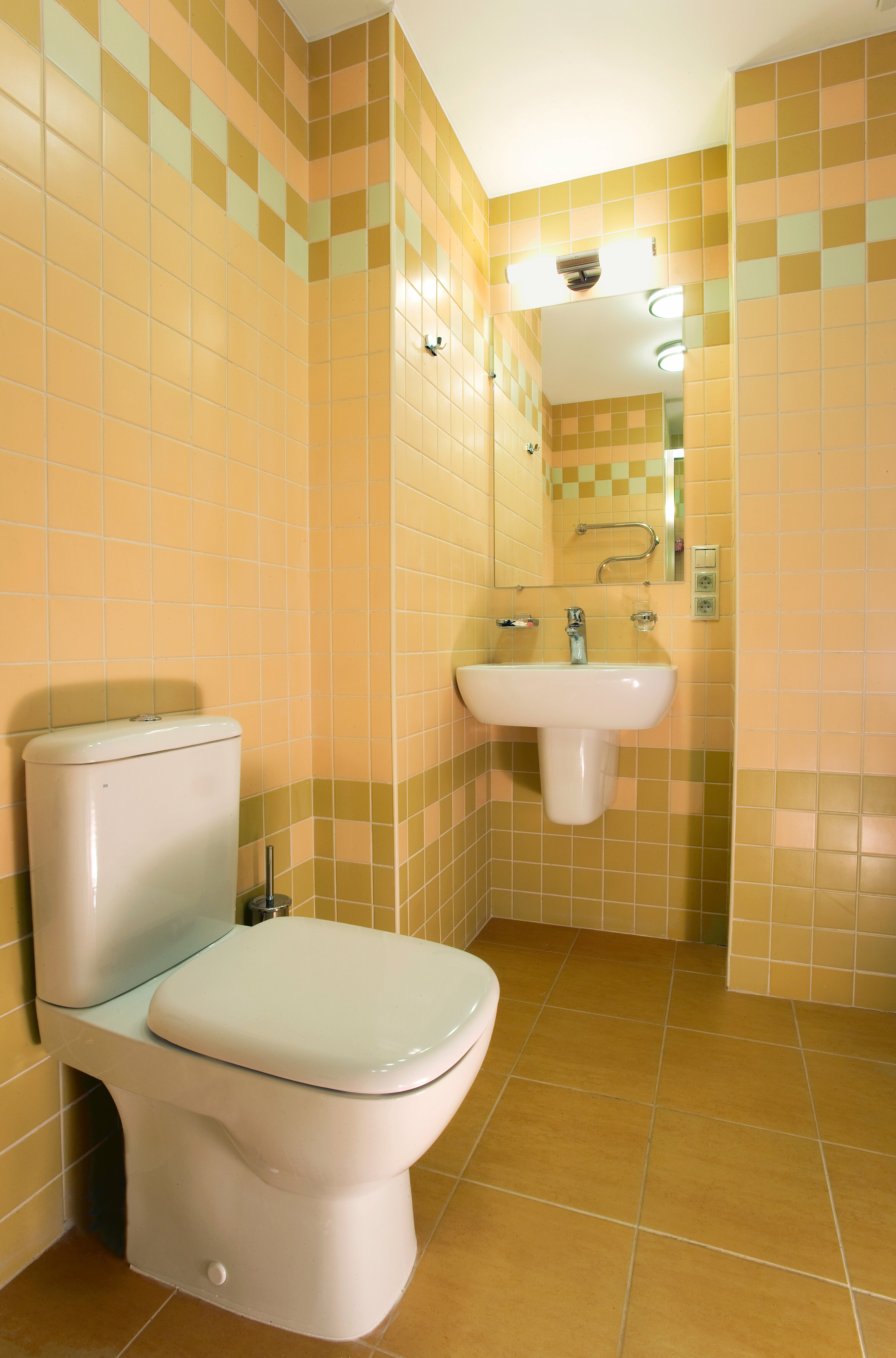 БИЗНЕС СТАНДАРТ С ДВУМЯ КРОВАТЯМИ