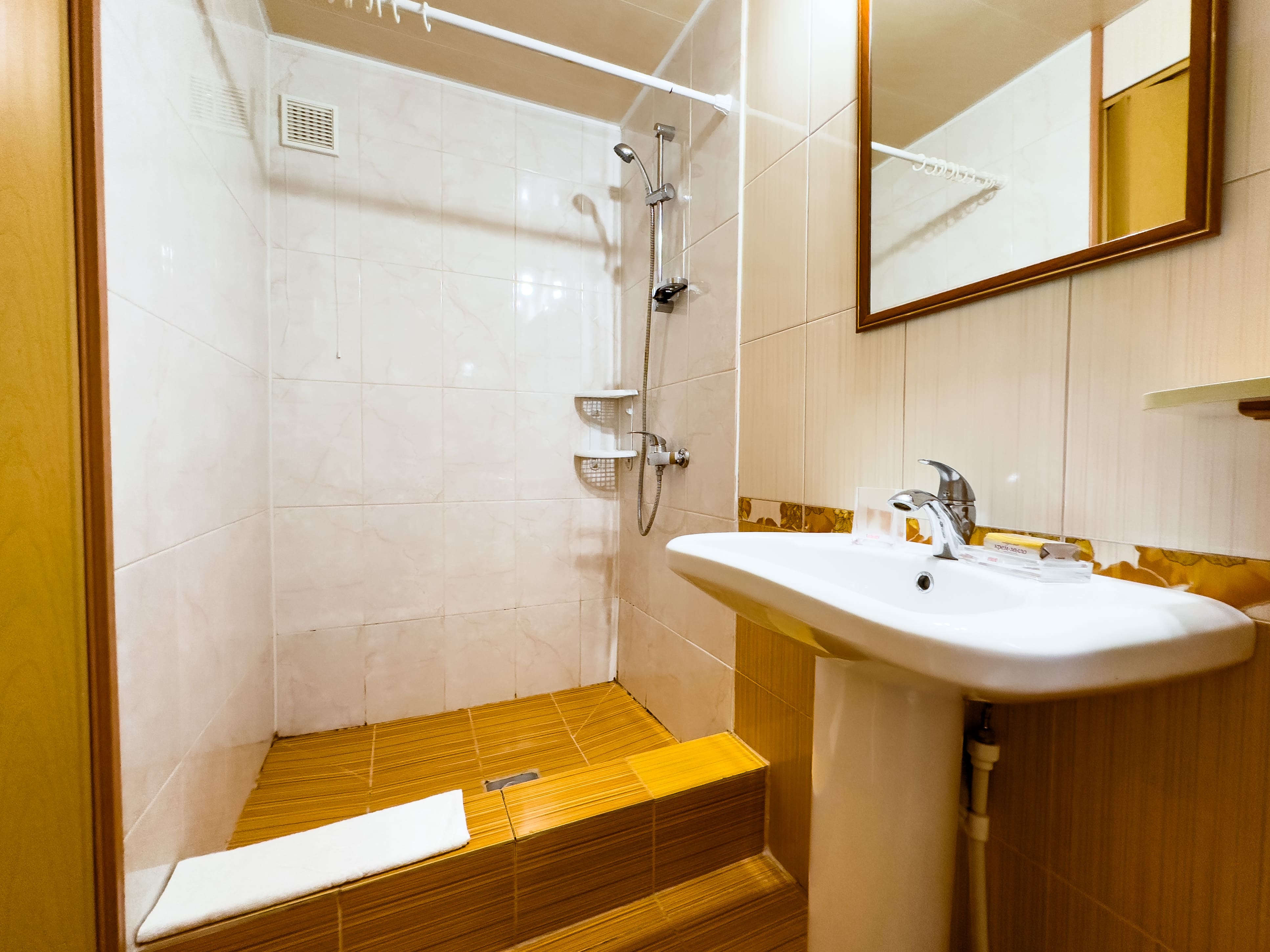 Малый финский домик 2-х местный с верандой