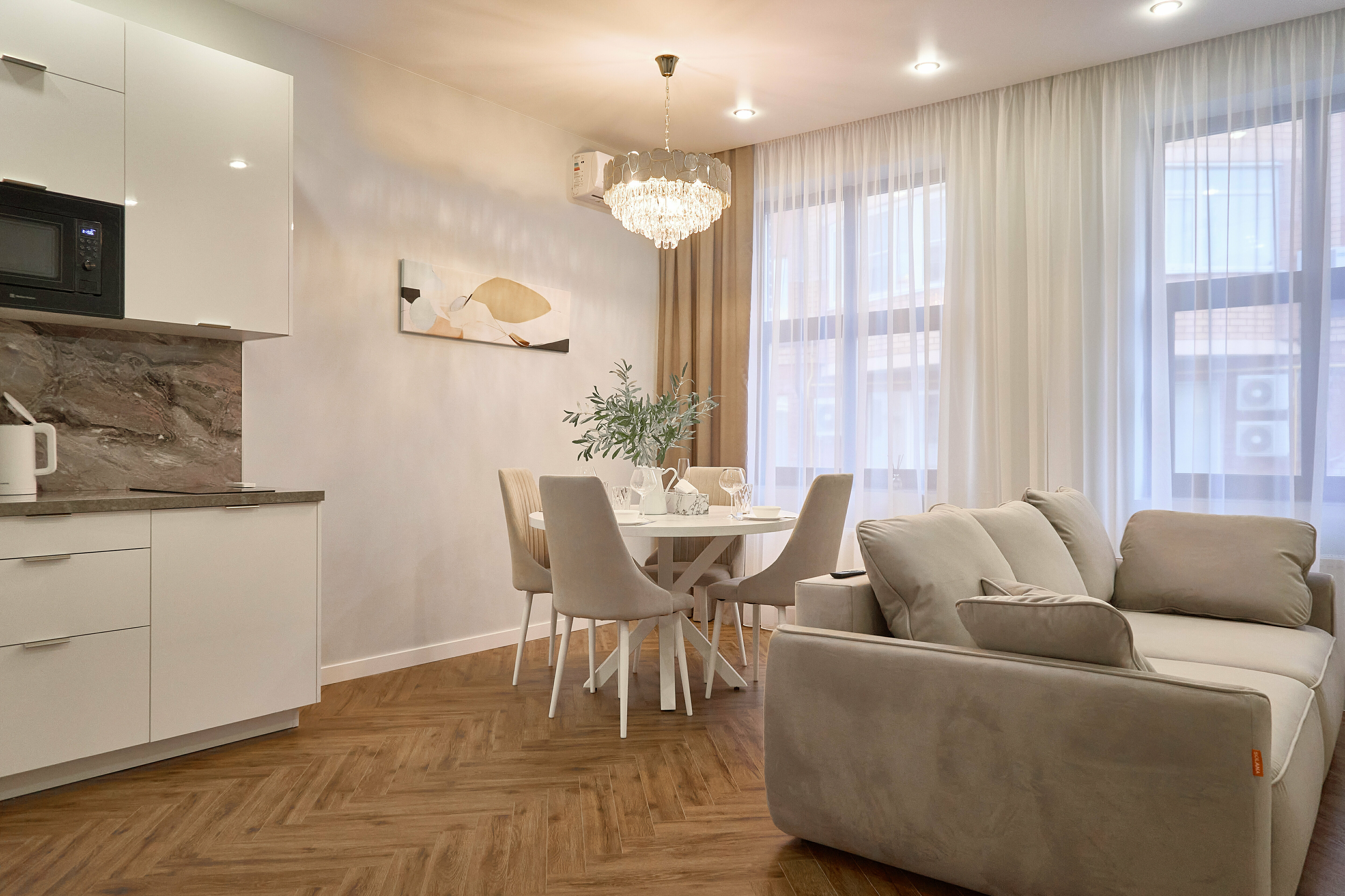 Люкс апартаменты с отдельной спальней