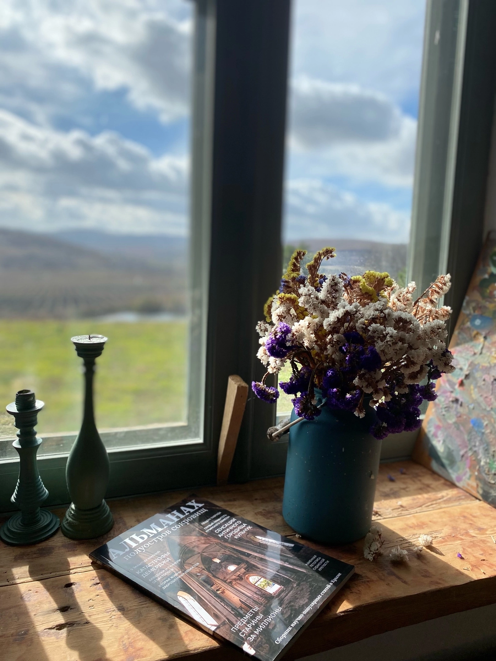 Семейный номер с видом на озеро