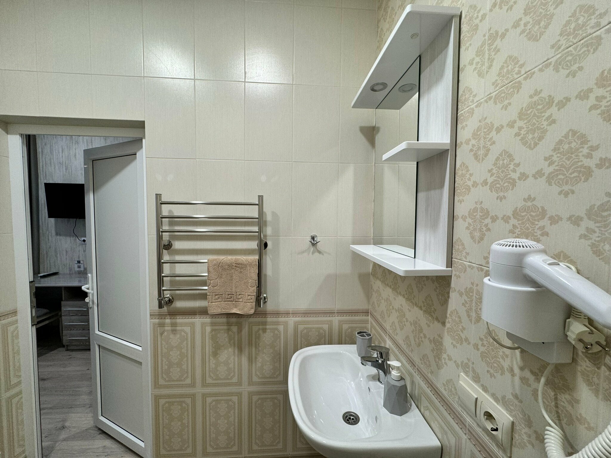 Трехместный номер Делюкс