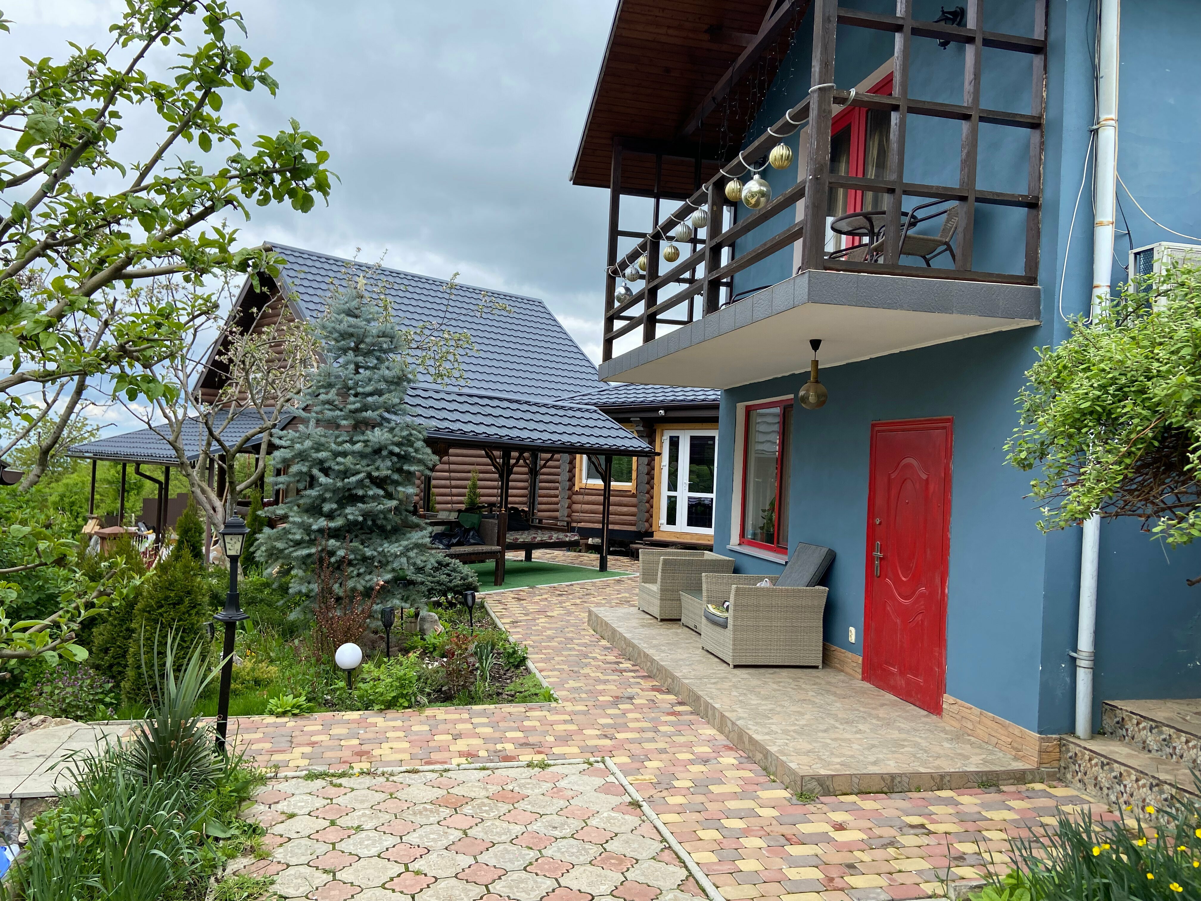 Дом с собственным бассейном