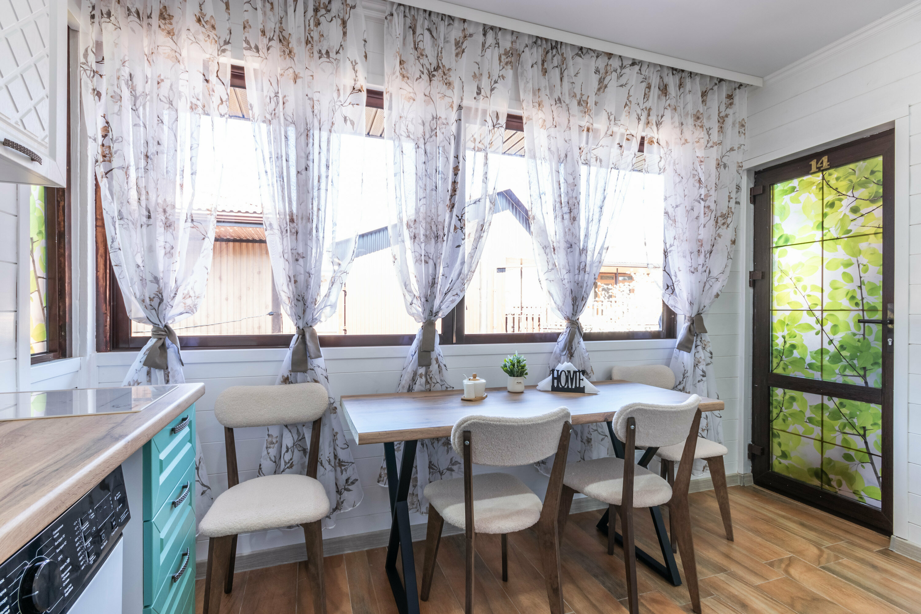 Апартаменты шестиместные двухкомнатные