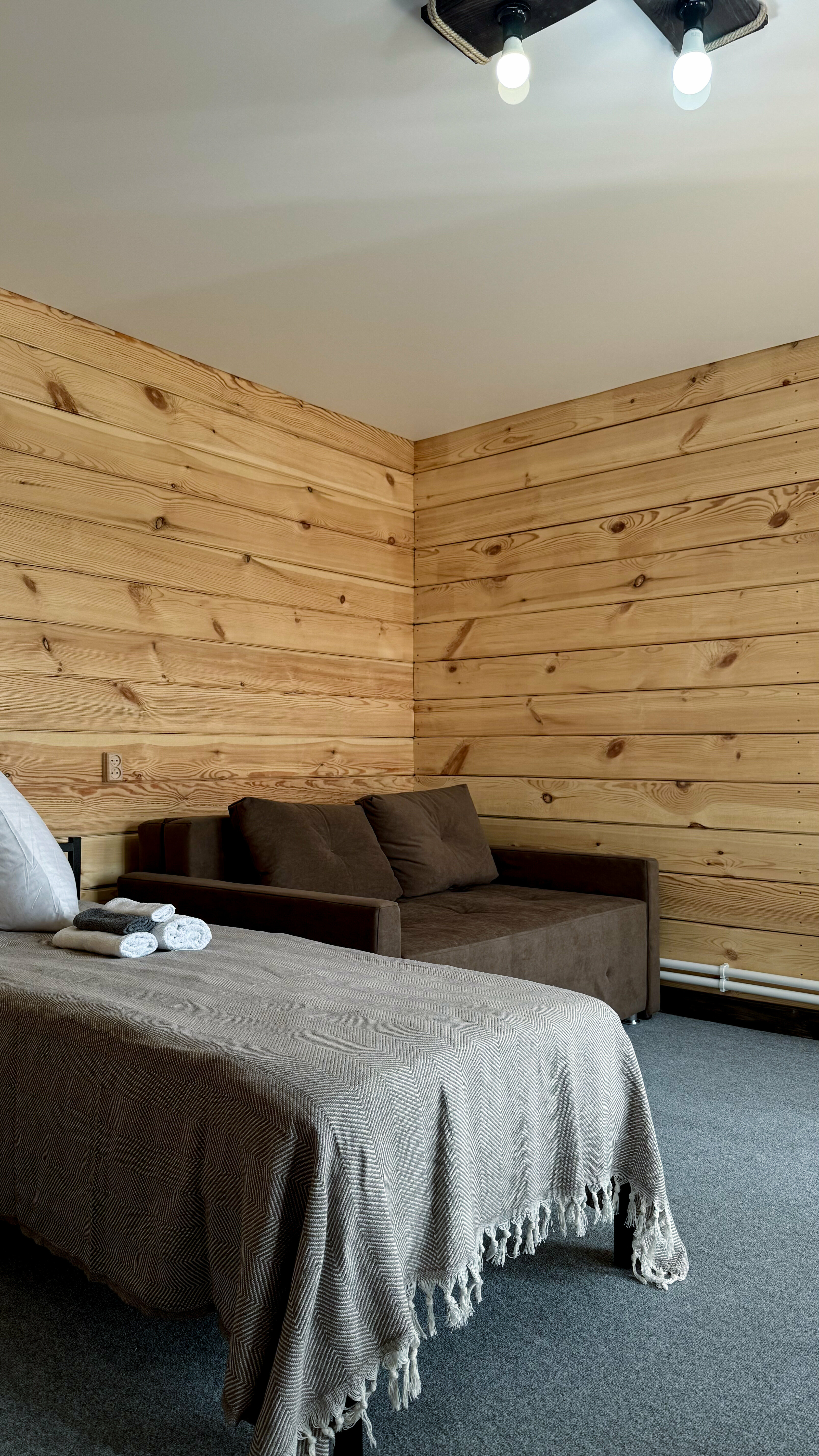 Четырехместный номер с видом на горы