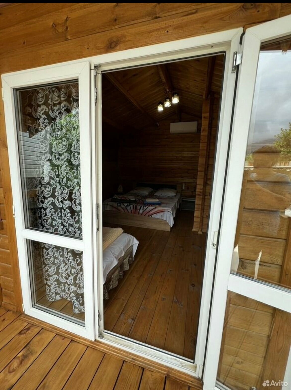 Дом с балконом