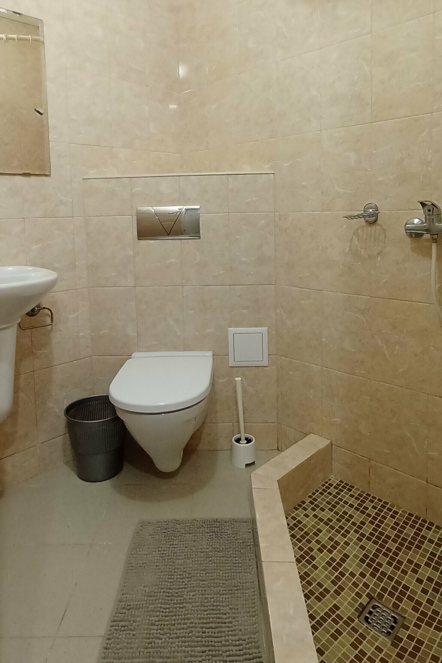 Трехместный стандарт 2(1+1)+1