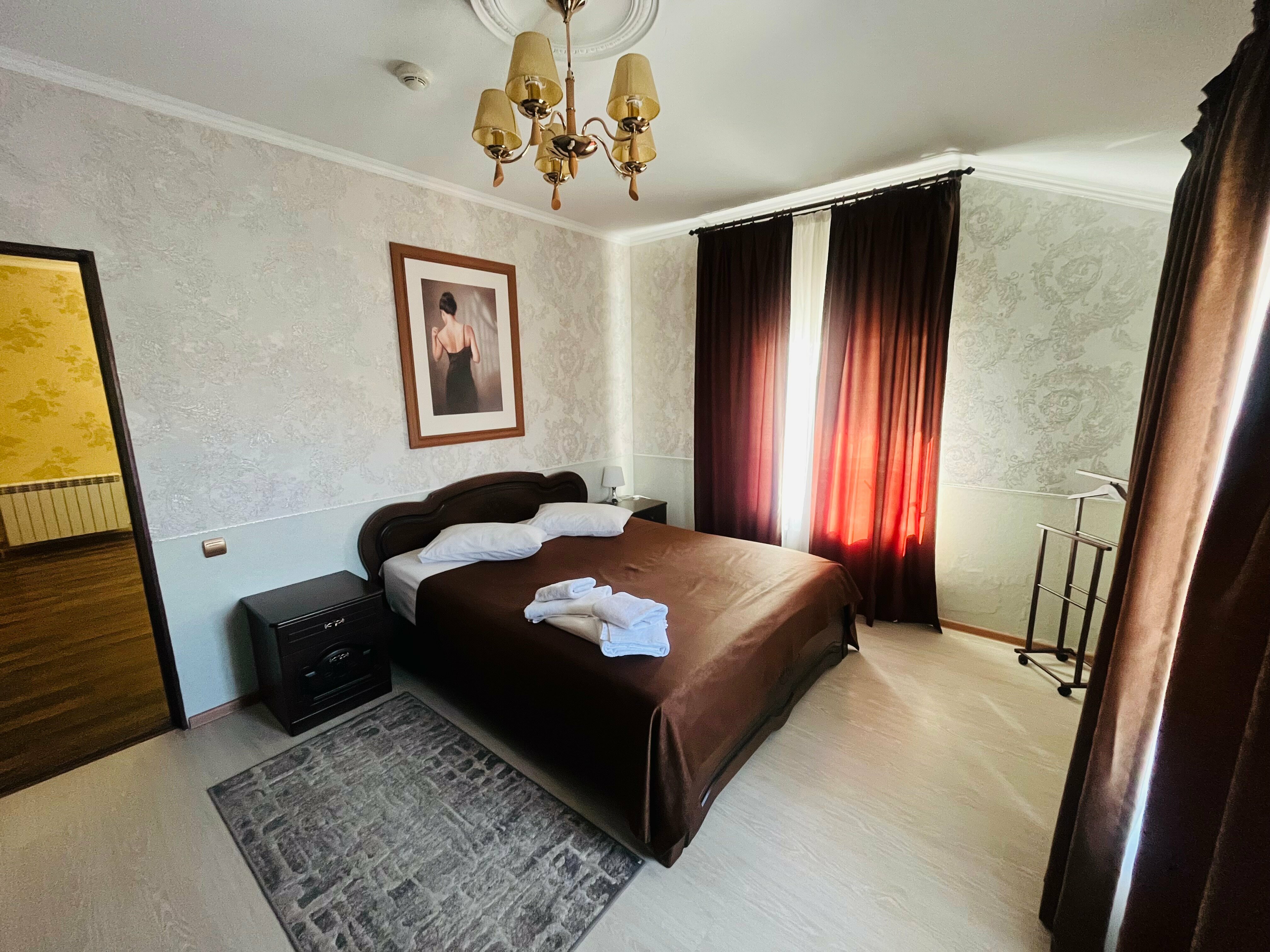 Cемейный номер с собственной ванной комнатой