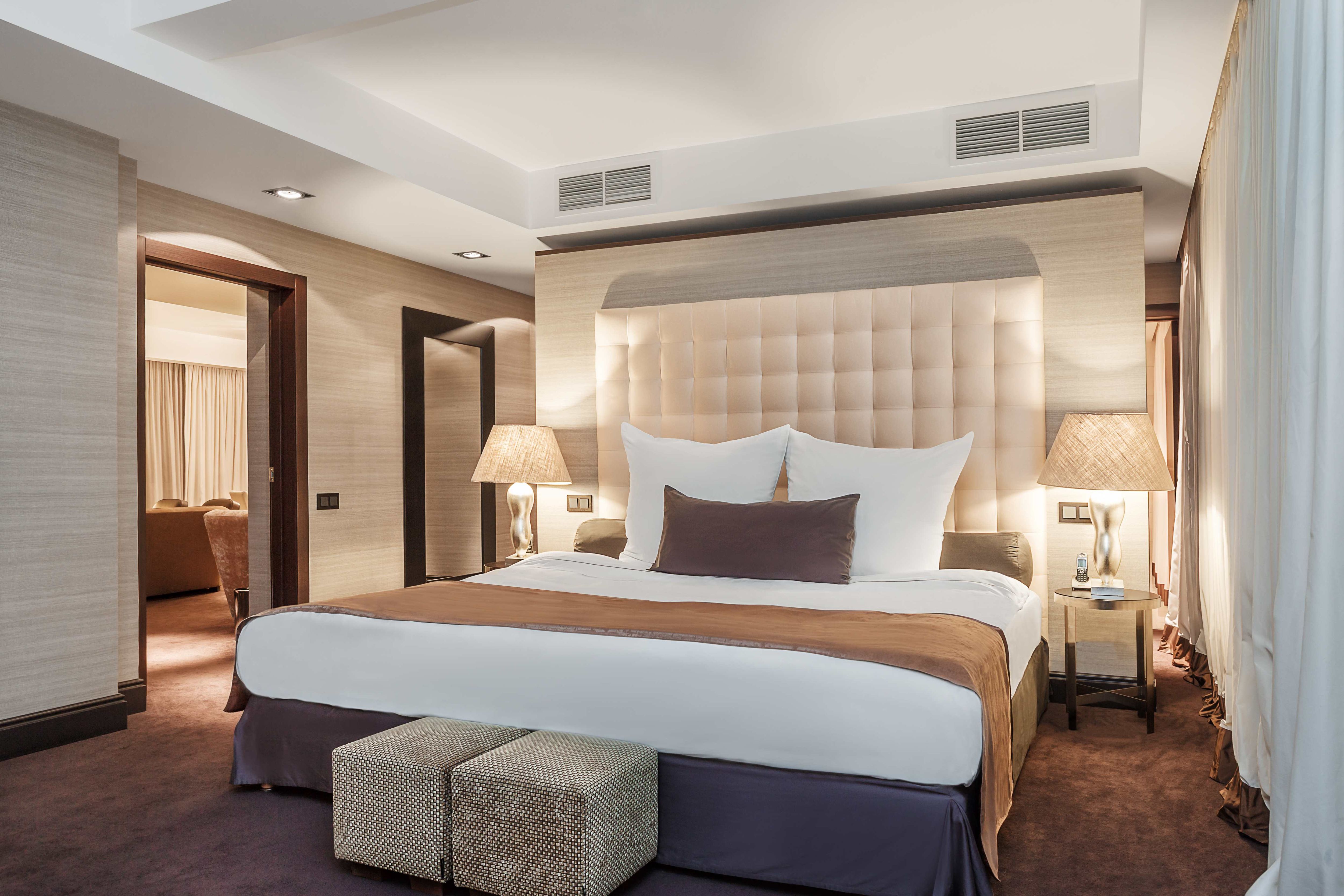 Сюит Дипломатический