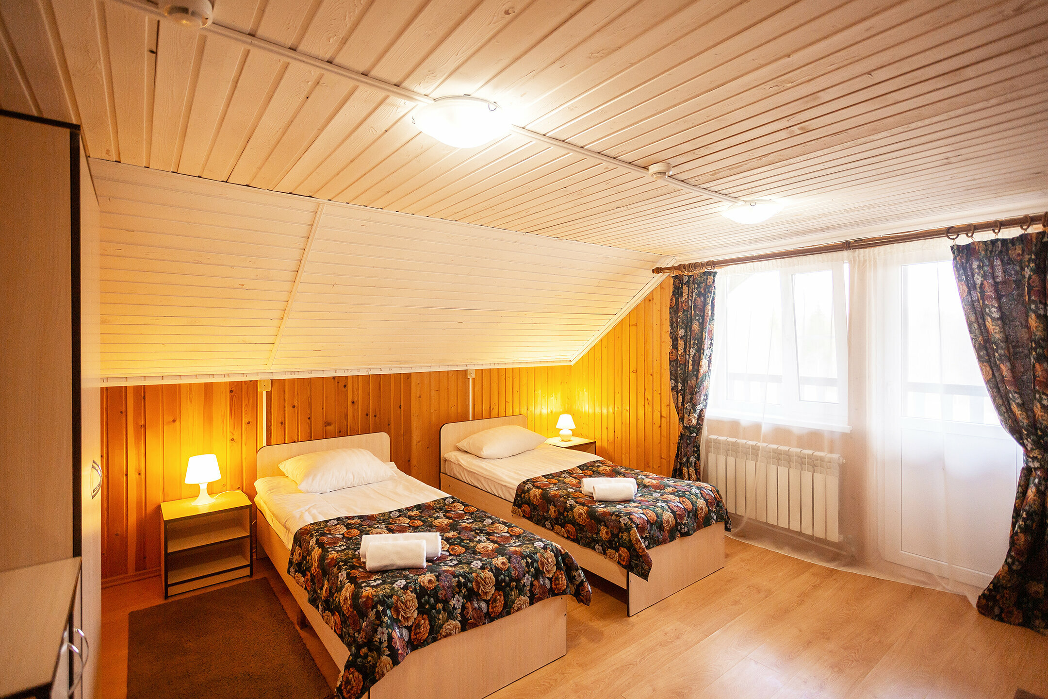 Двухуровневый трехместный номер с кондиционером