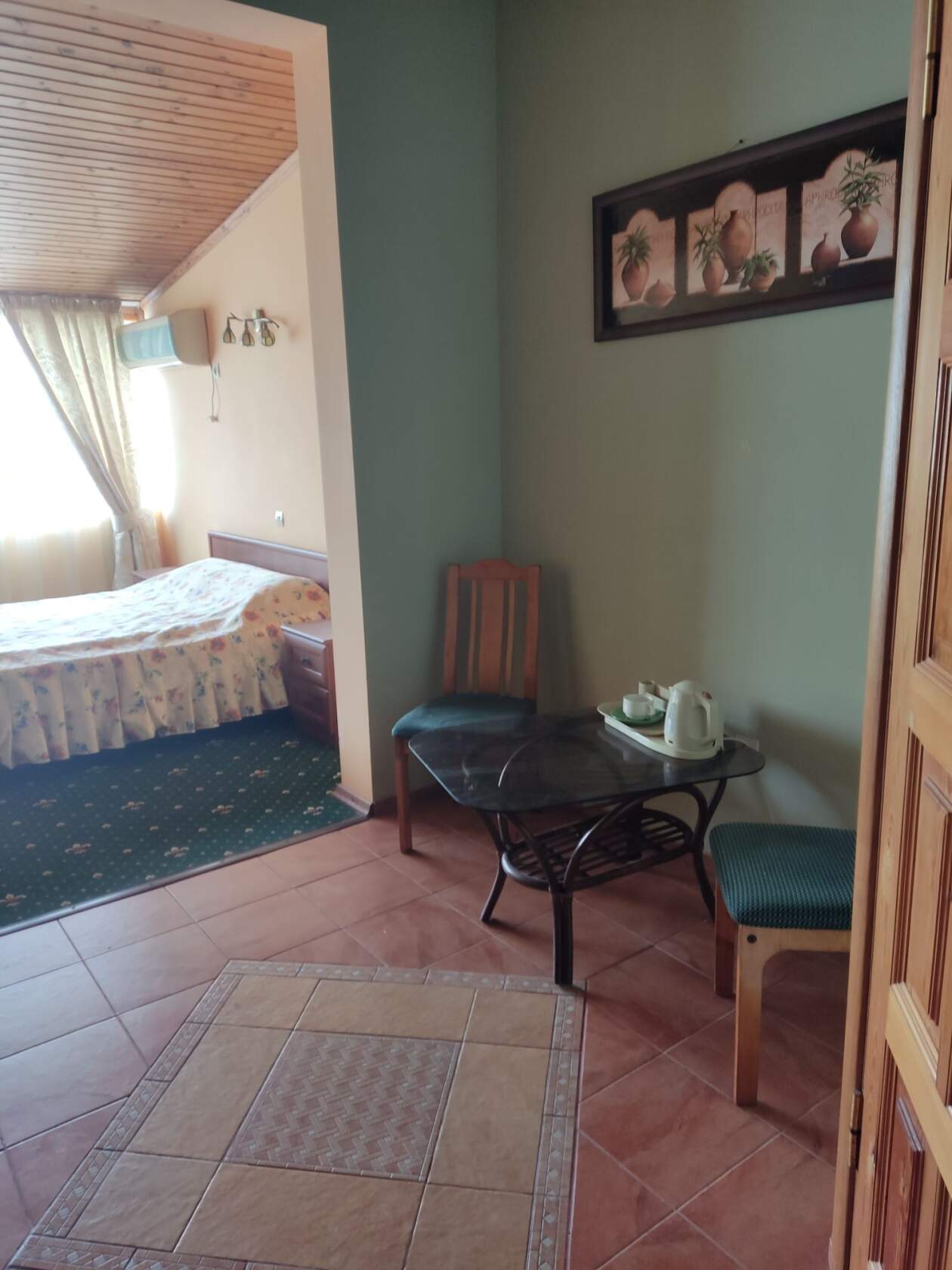 Cемейный номер с собственной ванной комнатой