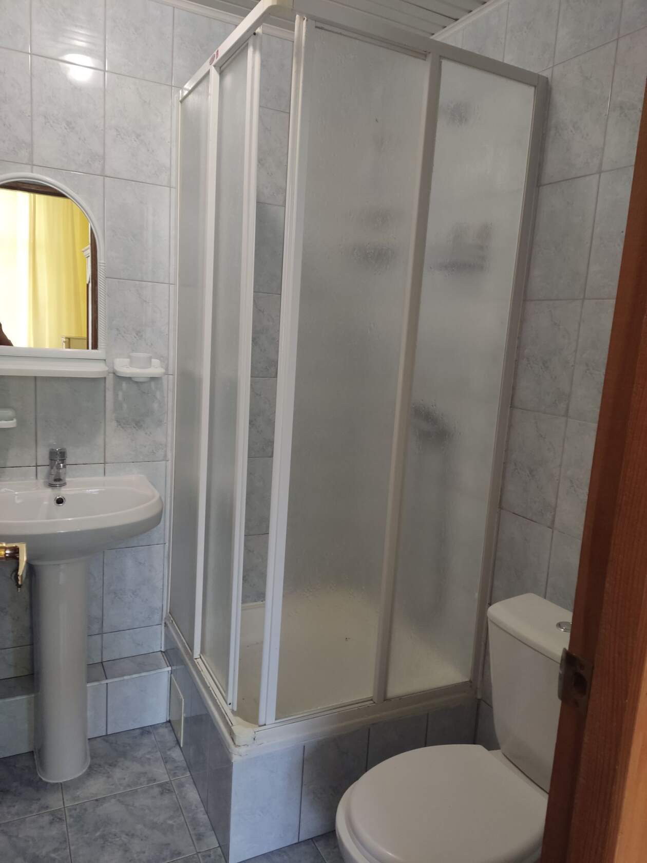 Трехместный номер с видом на город