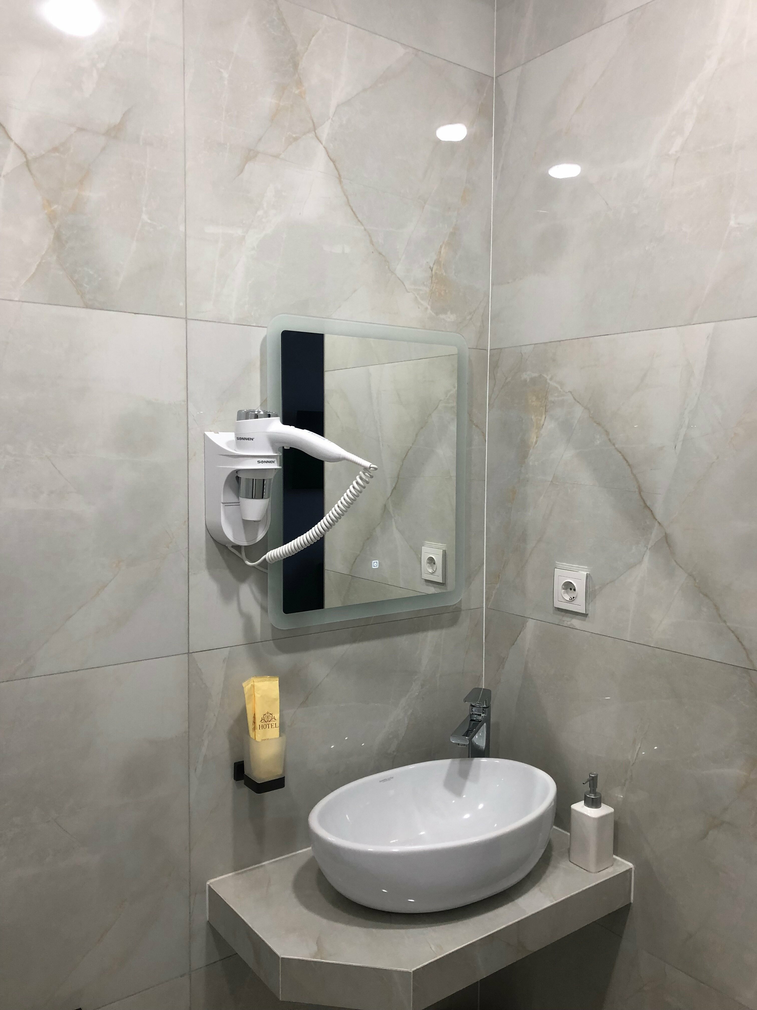 Улучшенный двухместный номер с 2 отдельными кроватями, вид на море