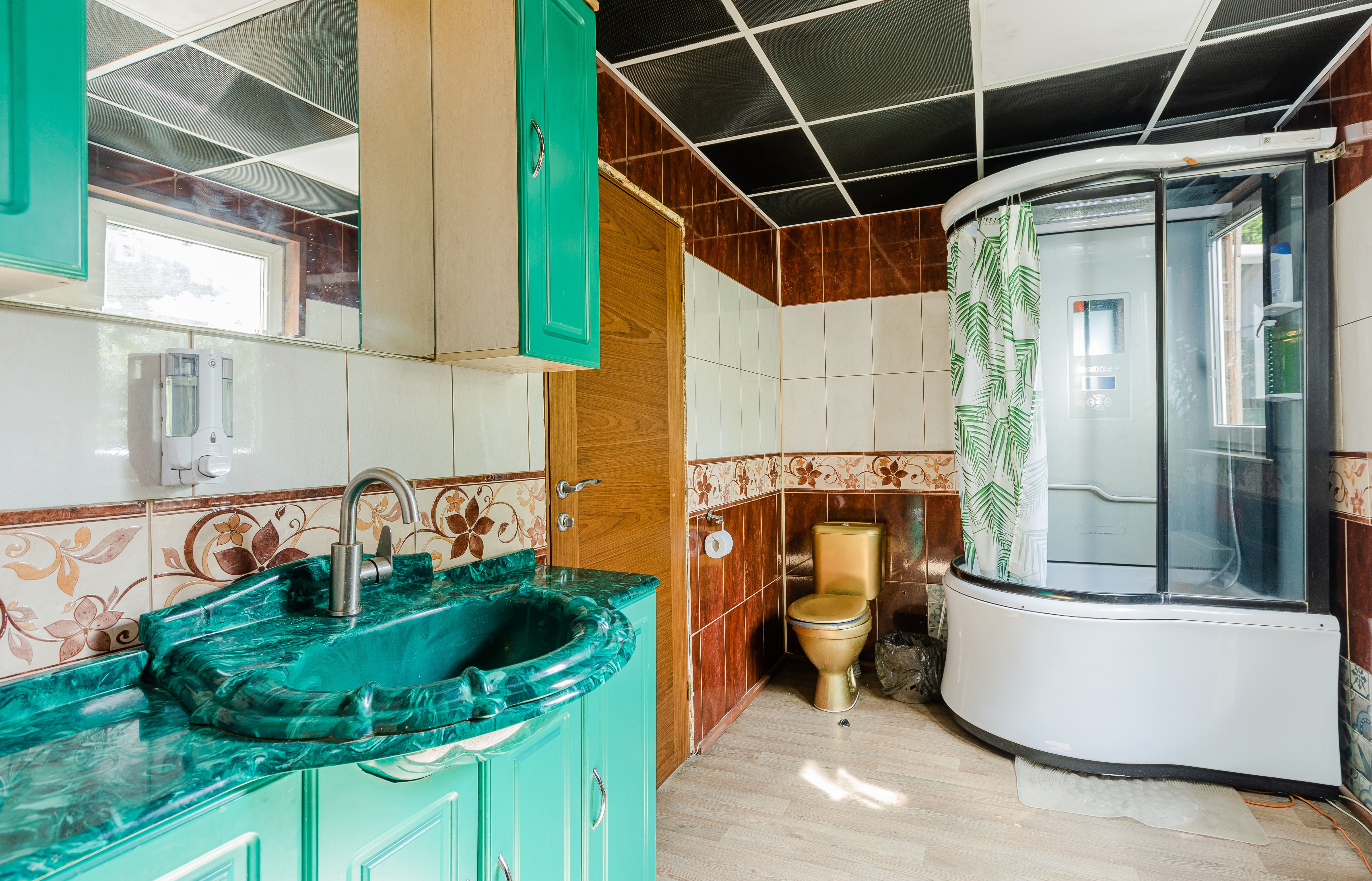 Коттедж с собственным бассейном